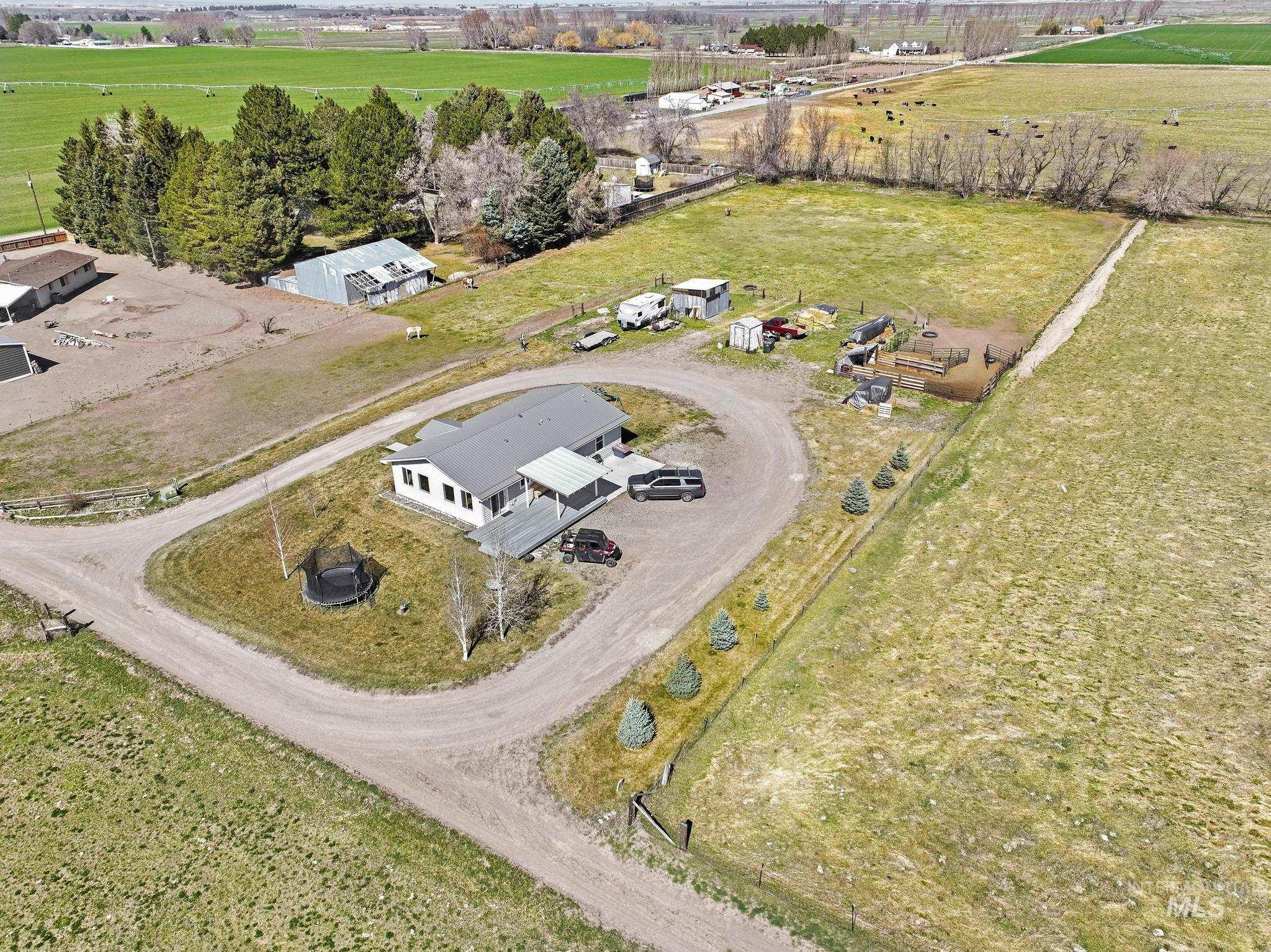 256 E 265 Lane N, Rupert, Idaho 83350-0000, 5 Bedrooms, 3 Bathrooms, Residential For Sale, Price $650,000, 98979064