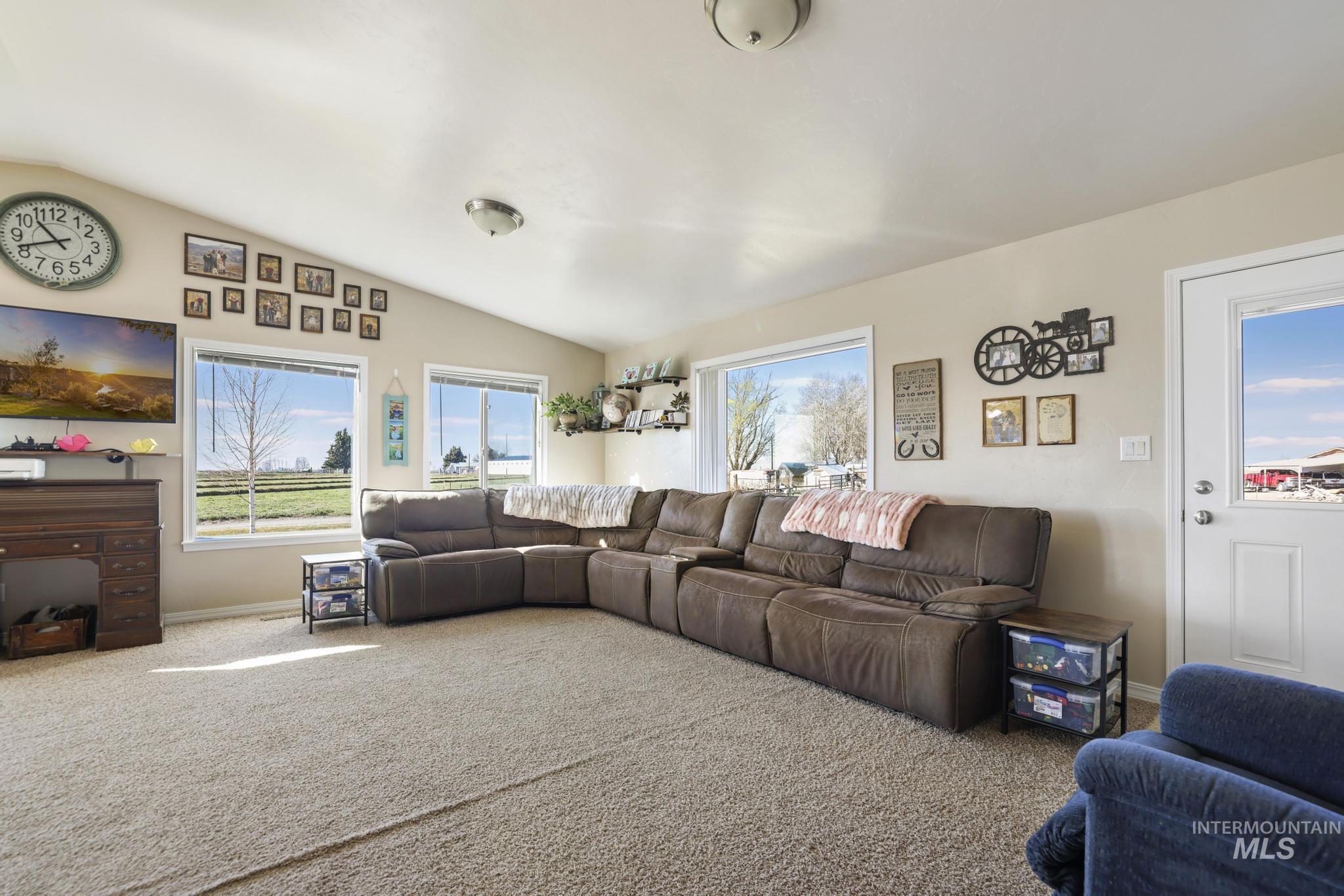 256 E 265 Lane N, Rupert, Idaho 83350-0000, 5 Bedrooms, 3 Bathrooms, Residential For Sale, Price $650,000, 98979064