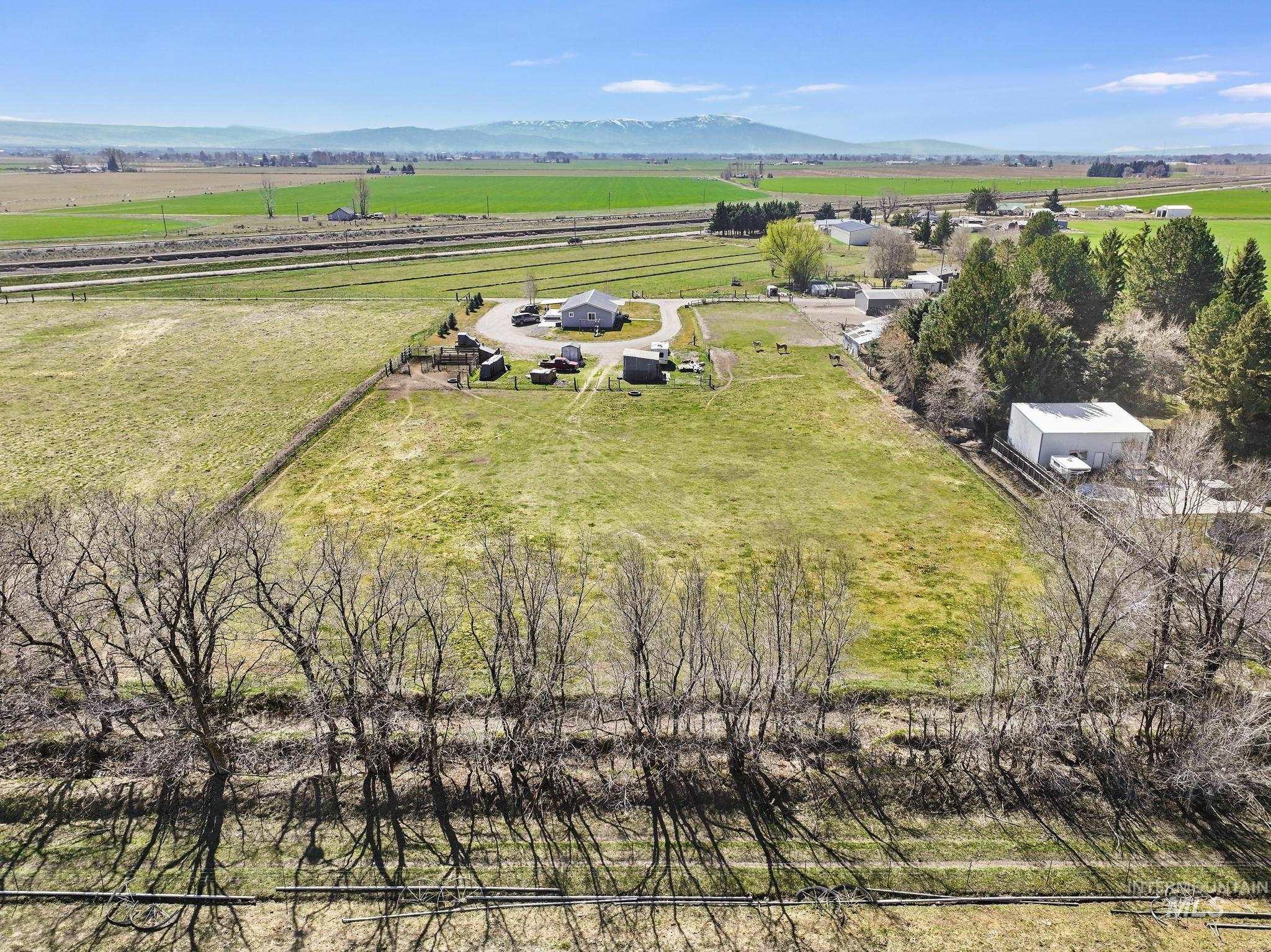 256 E 265 Lane N, Rupert, Idaho 83350-0000, 5 Bedrooms, 3 Bathrooms, Residential For Sale, Price $650,000, 98979064