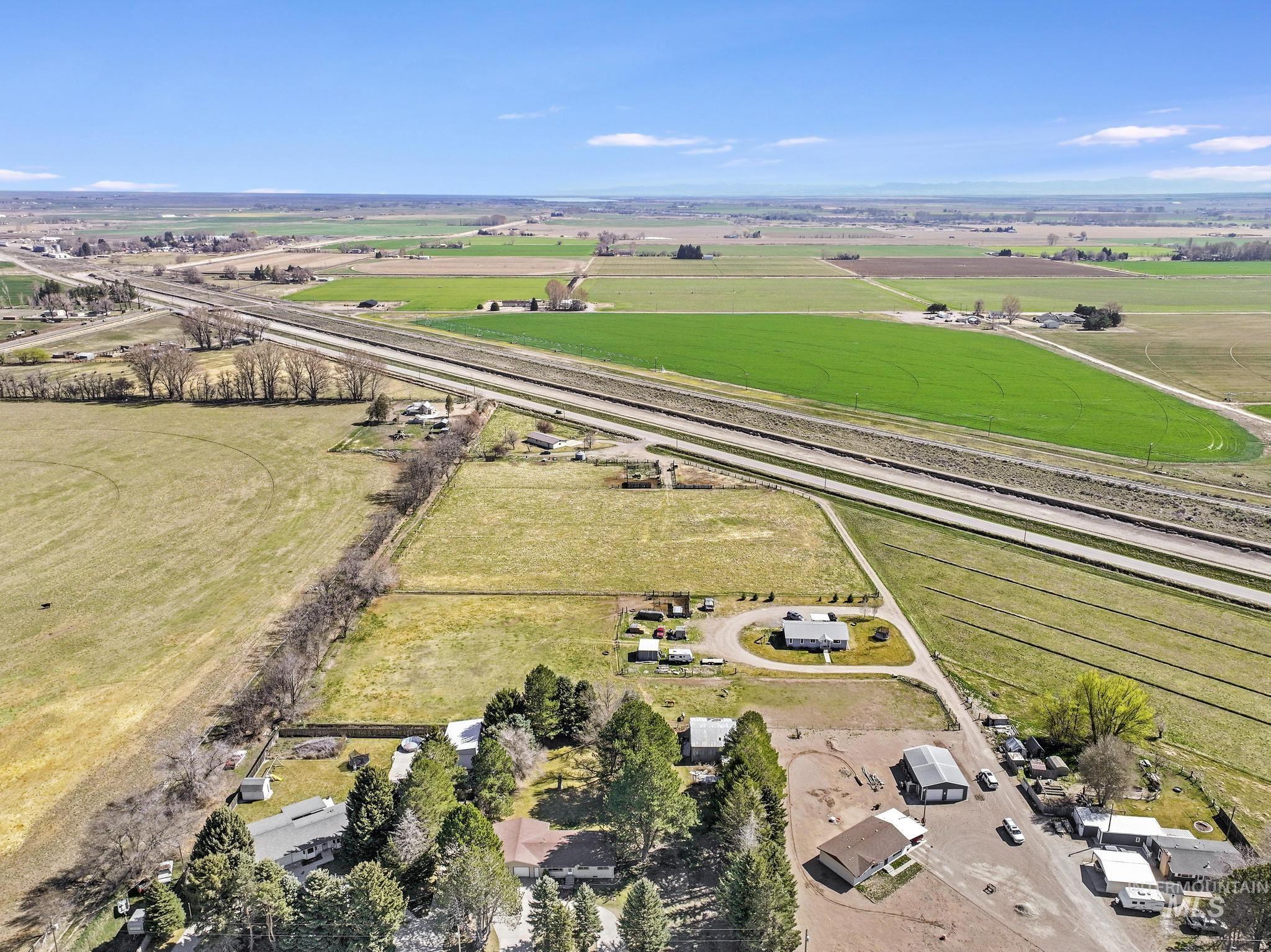 256 E 265 Lane N, Rupert, Idaho 83350-0000, 5 Bedrooms, 3 Bathrooms, Residential For Sale, Price $650,000, 98979064