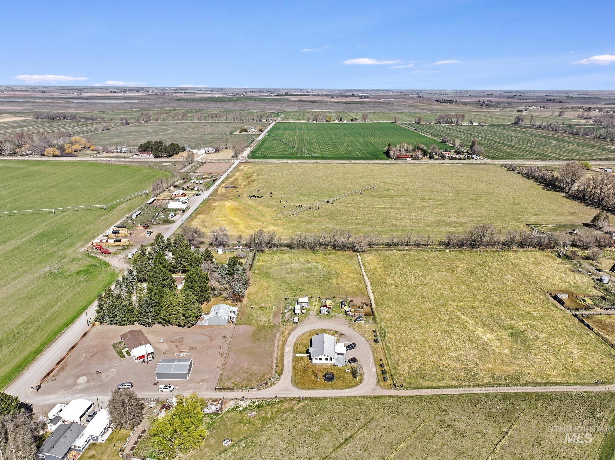 256 E 265 Lane N, Rupert, Idaho 83350-0000, 5 Bedrooms, 3 Bathrooms, Residential For Sale, Price $650,000, 98979064