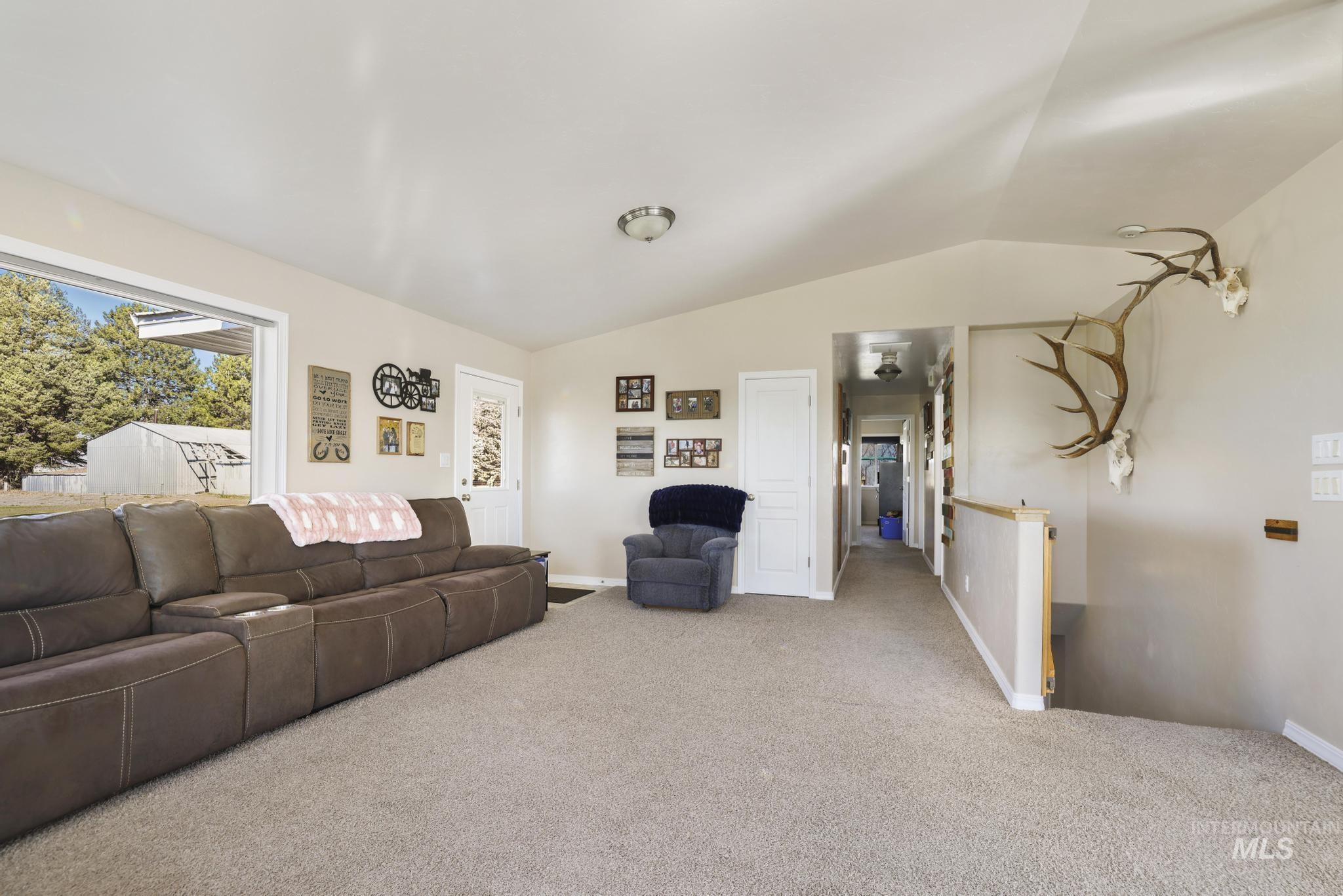 256 E 265 Lane N, Rupert, Idaho 83350-0000, 5 Bedrooms, 3 Bathrooms, Residential For Sale, Price $650,000, 98979064