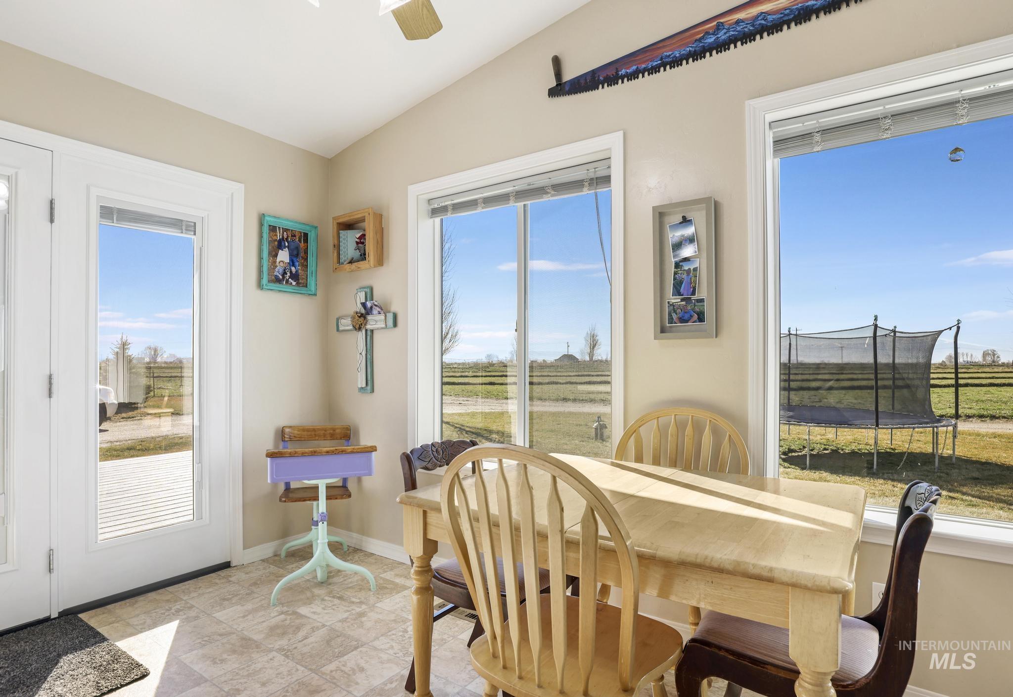 256 E 265 Lane N, Rupert, Idaho 83350-0000, 5 Bedrooms, 3 Bathrooms, Residential For Sale, Price $650,000, 98979064