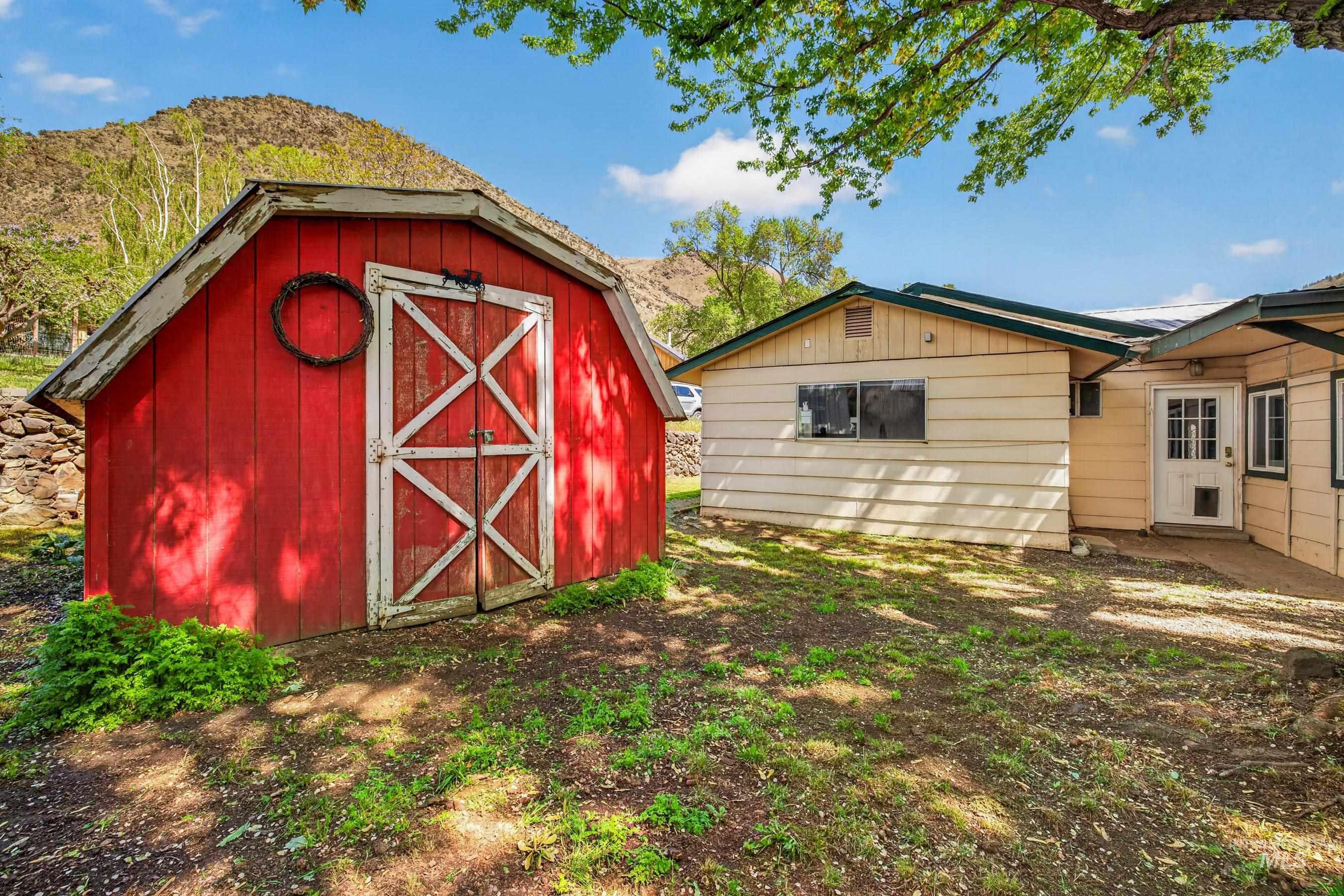 100 Park, Riggins, Idaho 83549, 3 Bedrooms, 2 Bathrooms, Residential For Sale, Price $424,000, 98979065