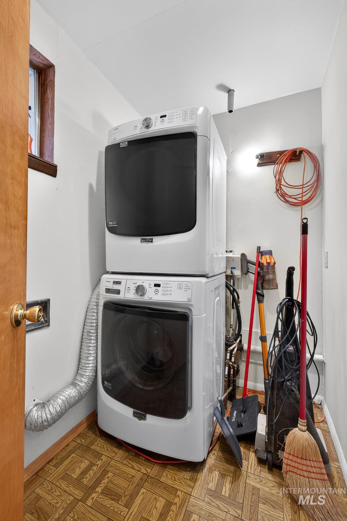 100 Park, Riggins, Idaho 83549, 3 Bedrooms, 2 Bathrooms, Residential For Sale, Price $439,000, 98979065