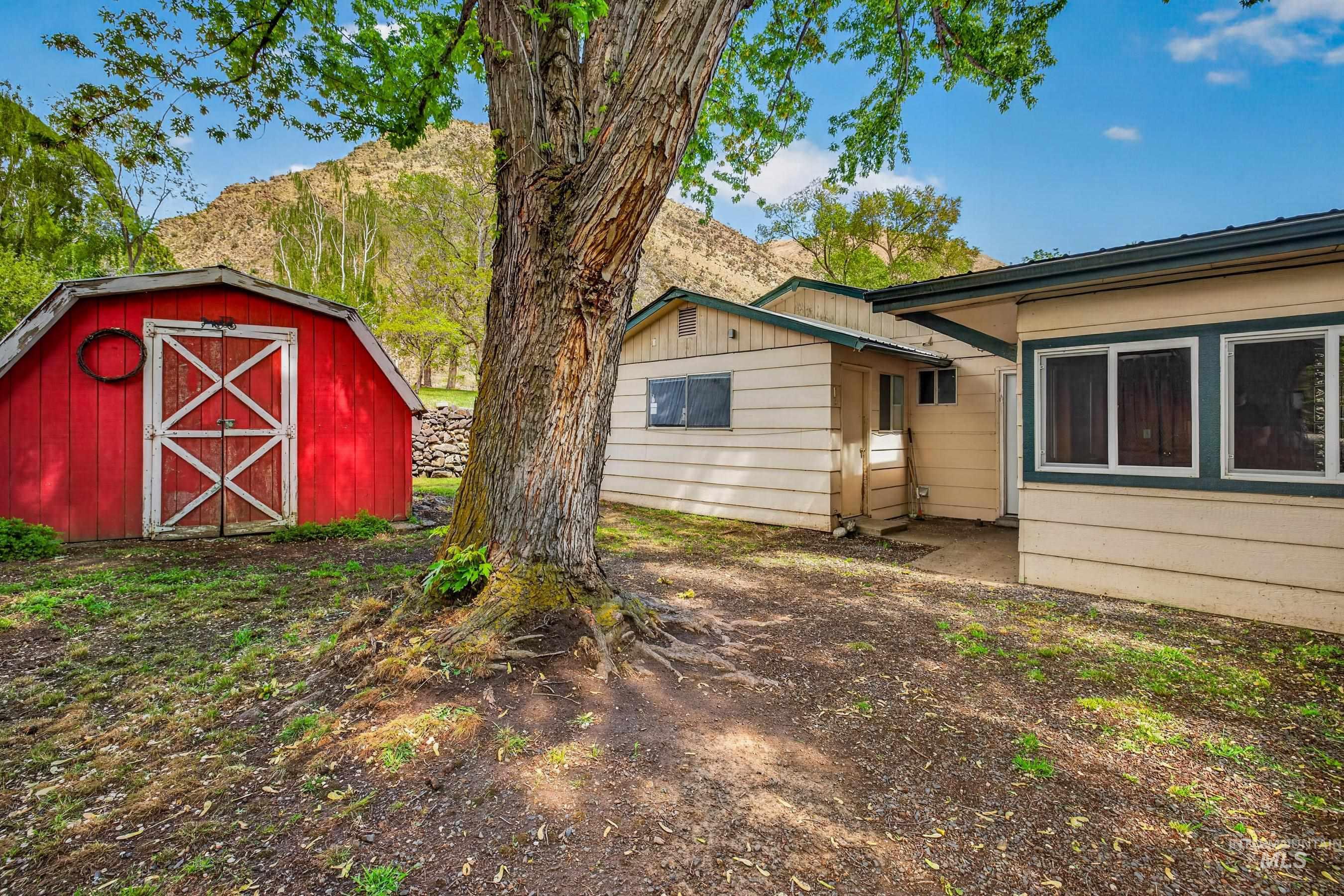 100 Park, Riggins, Idaho 83549, 3 Bedrooms, 2 Bathrooms, Residential For Sale, Price $424,000, 98979065