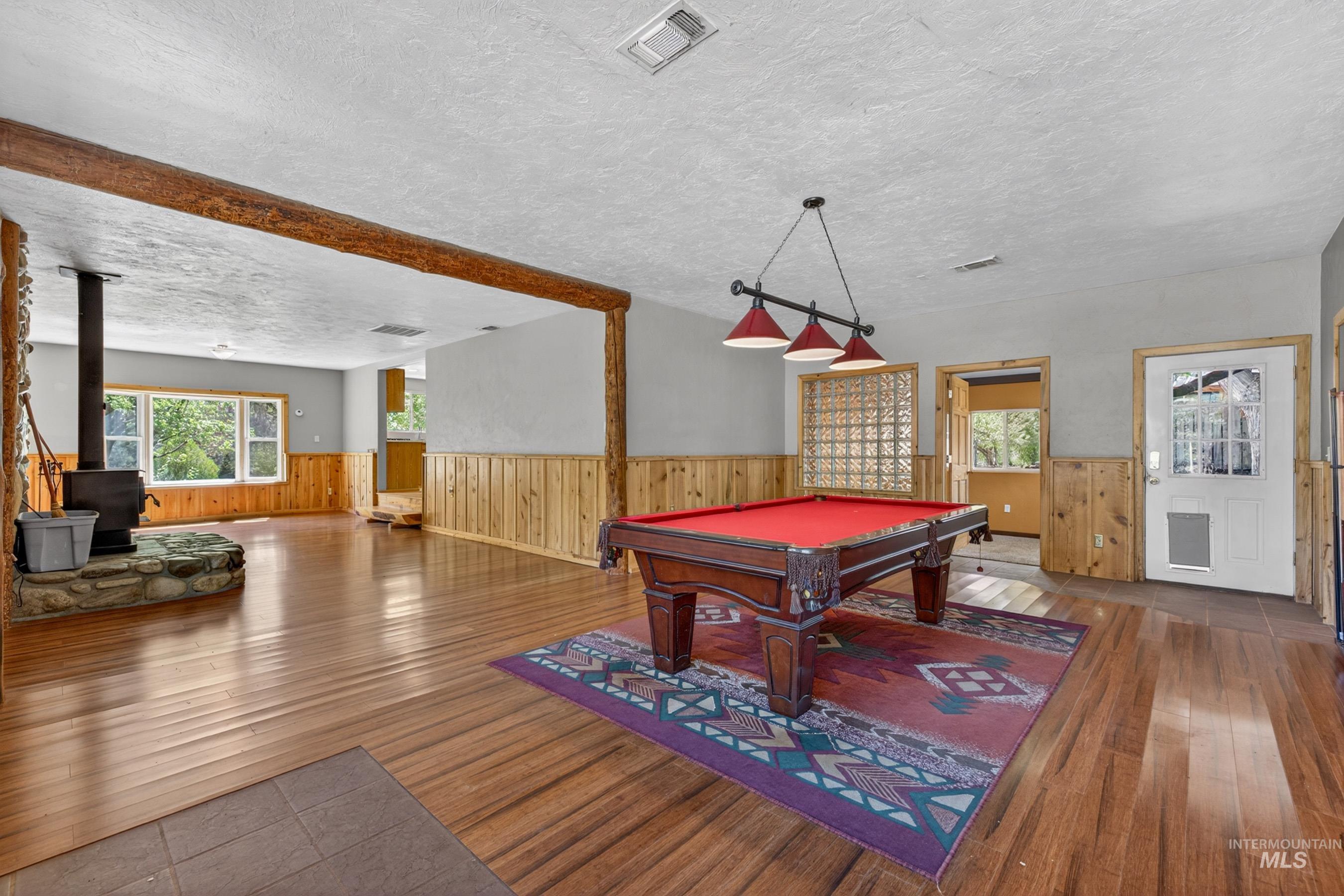 100 Park, Riggins, Idaho 83549, 3 Bedrooms, 2 Bathrooms, Residential For Sale, Price $424,000, 98979065