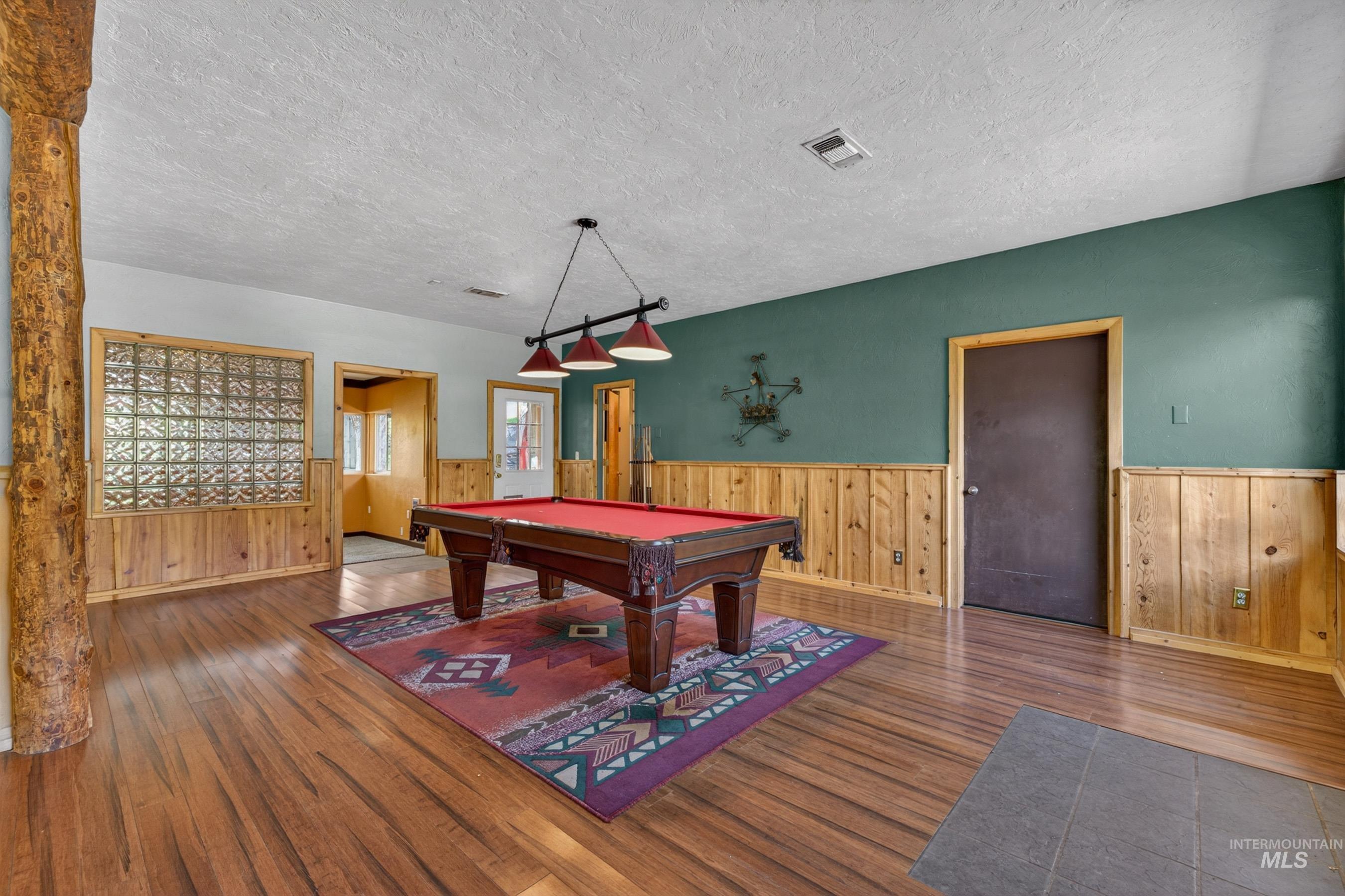 100 Park, Riggins, Idaho 83549, 3 Bedrooms, 2 Bathrooms, Residential For Sale, Price $424,000, 98979065