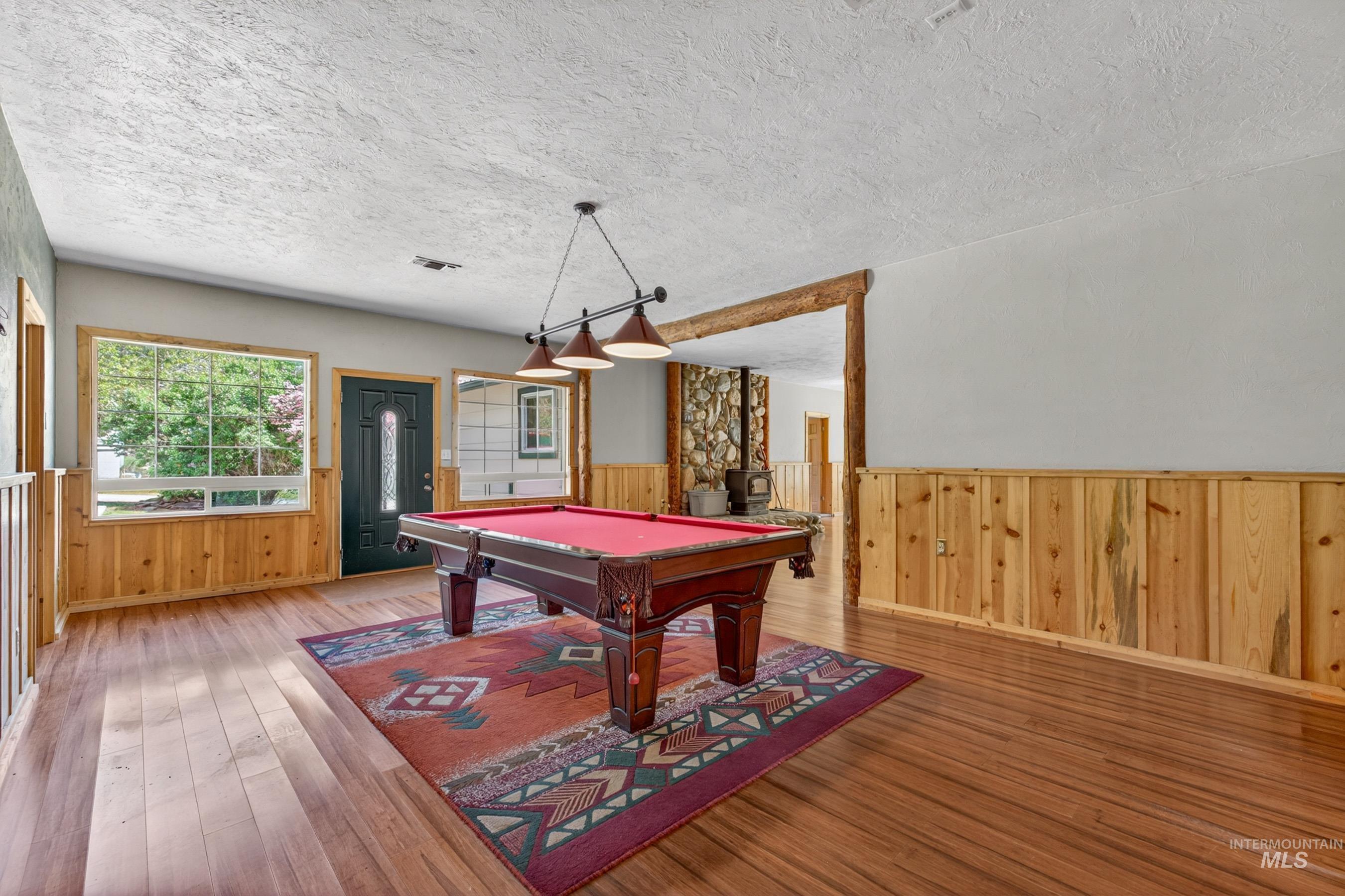 100 Park, Riggins, Idaho 83549, 3 Bedrooms, 2 Bathrooms, Residential For Sale, Price $424,000, 98979065
