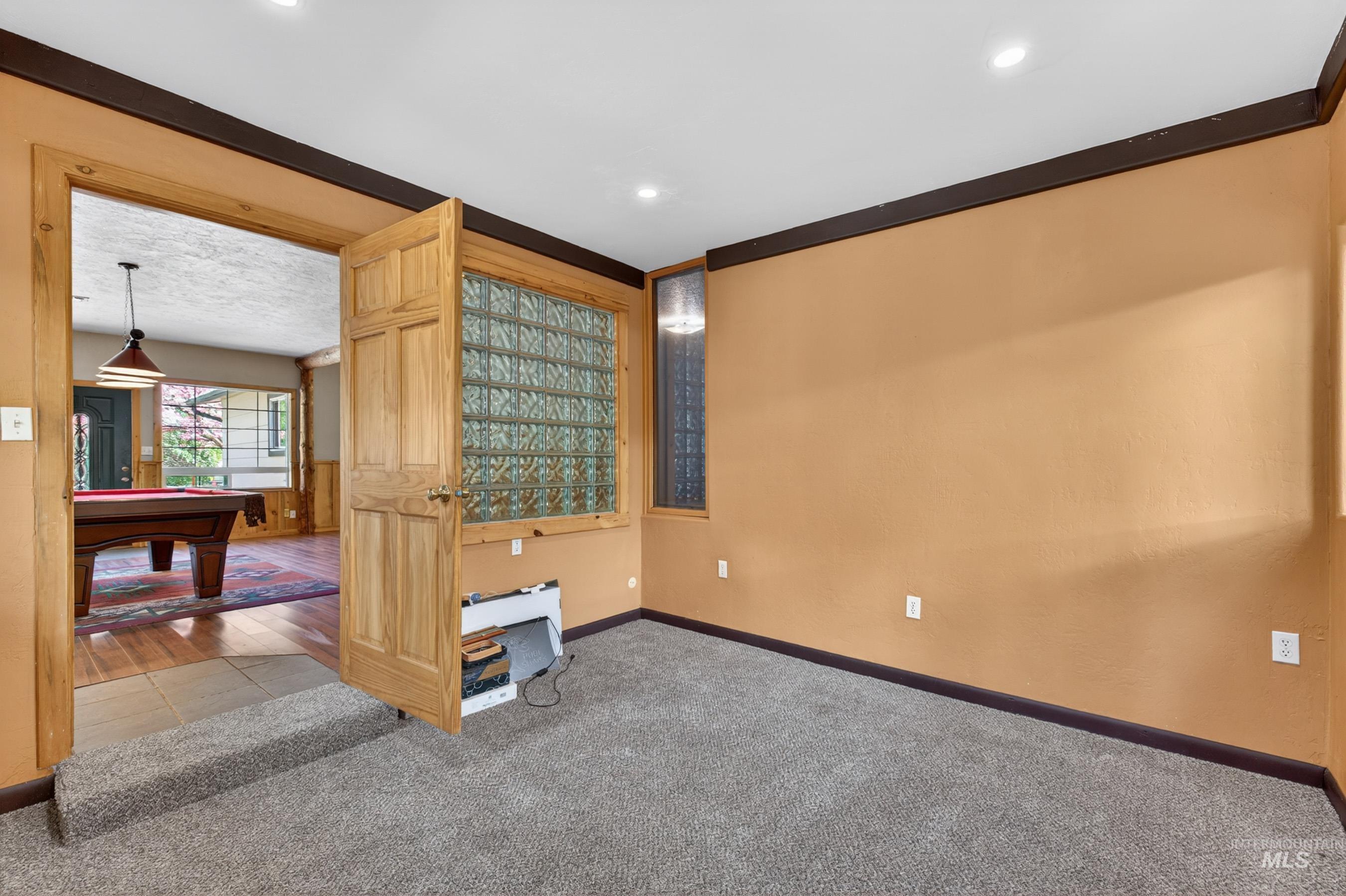 100 Park, Riggins, Idaho 83549, 3 Bedrooms, 2 Bathrooms, Residential For Sale, Price $424,000, 98979065