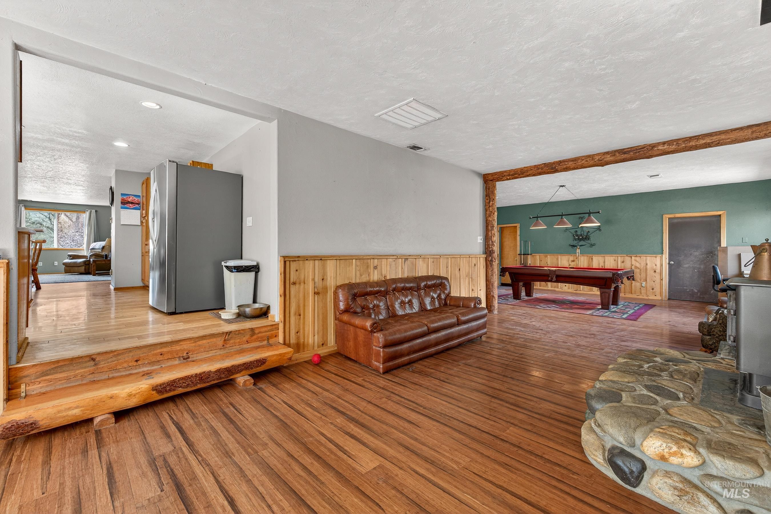 100 Park, Riggins, Idaho 83549, 3 Bedrooms, 2 Bathrooms, Residential For Sale, Price $439,000, 98979065