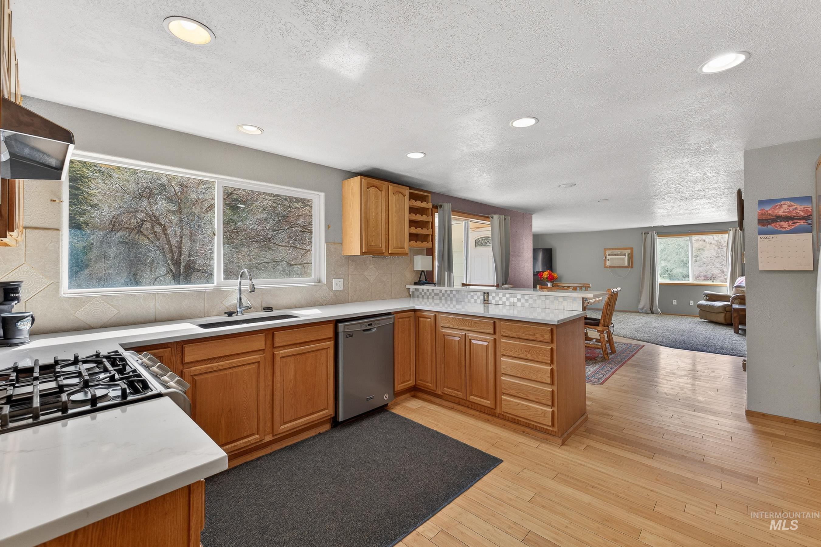 100 Park, Riggins, Idaho 83549, 3 Bedrooms, 2 Bathrooms, Residential For Sale, Price $439,000, 98979065