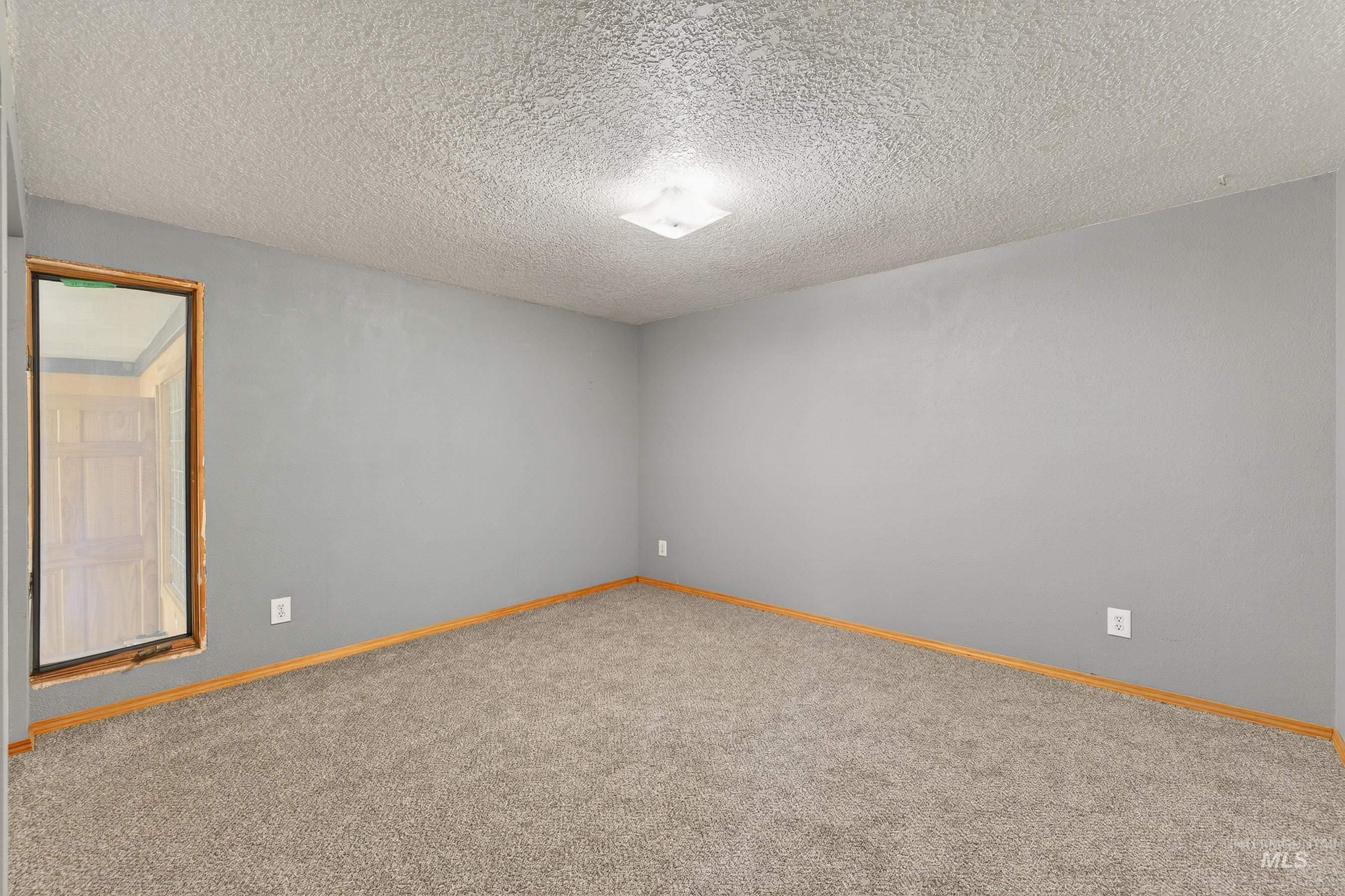 100 Park, Riggins, Idaho 83549, 3 Bedrooms, 2 Bathrooms, Residential For Sale, Price $439,000, 98979065