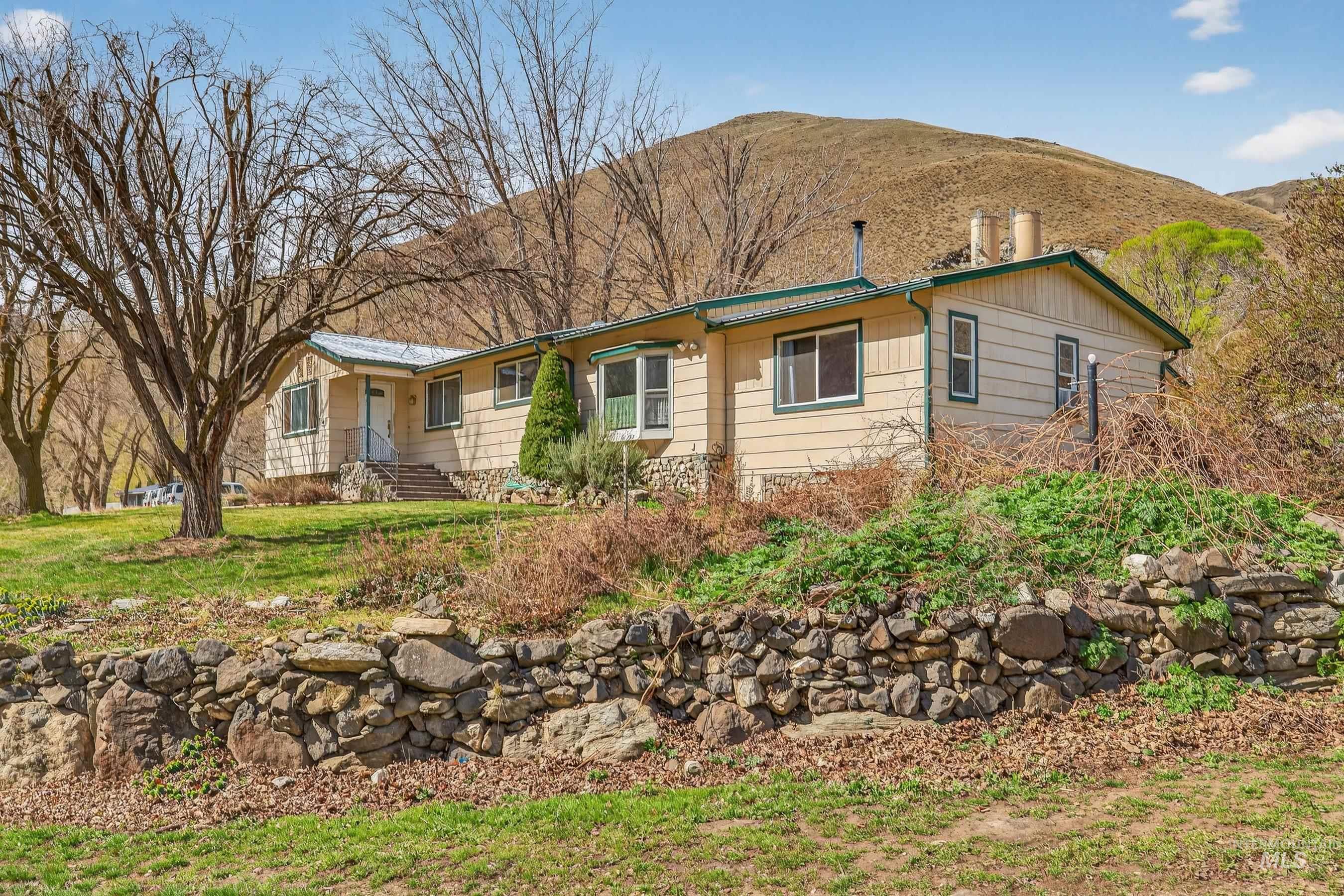100 Park, Riggins, Idaho 83549, 3 Bedrooms, 2 Bathrooms, Residential For Sale, Price $439,000, 98979065
