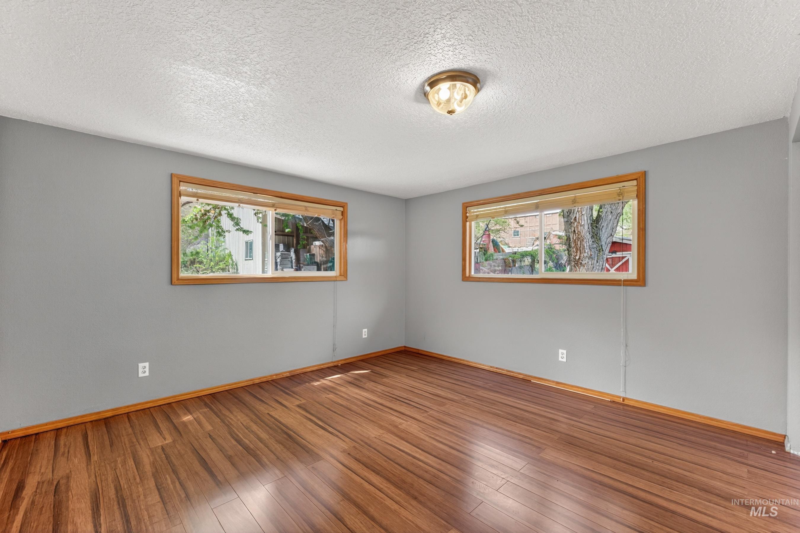 100 Park, Riggins, Idaho 83549, 3 Bedrooms, 2 Bathrooms, Residential For Sale, Price $424,000, 98979065