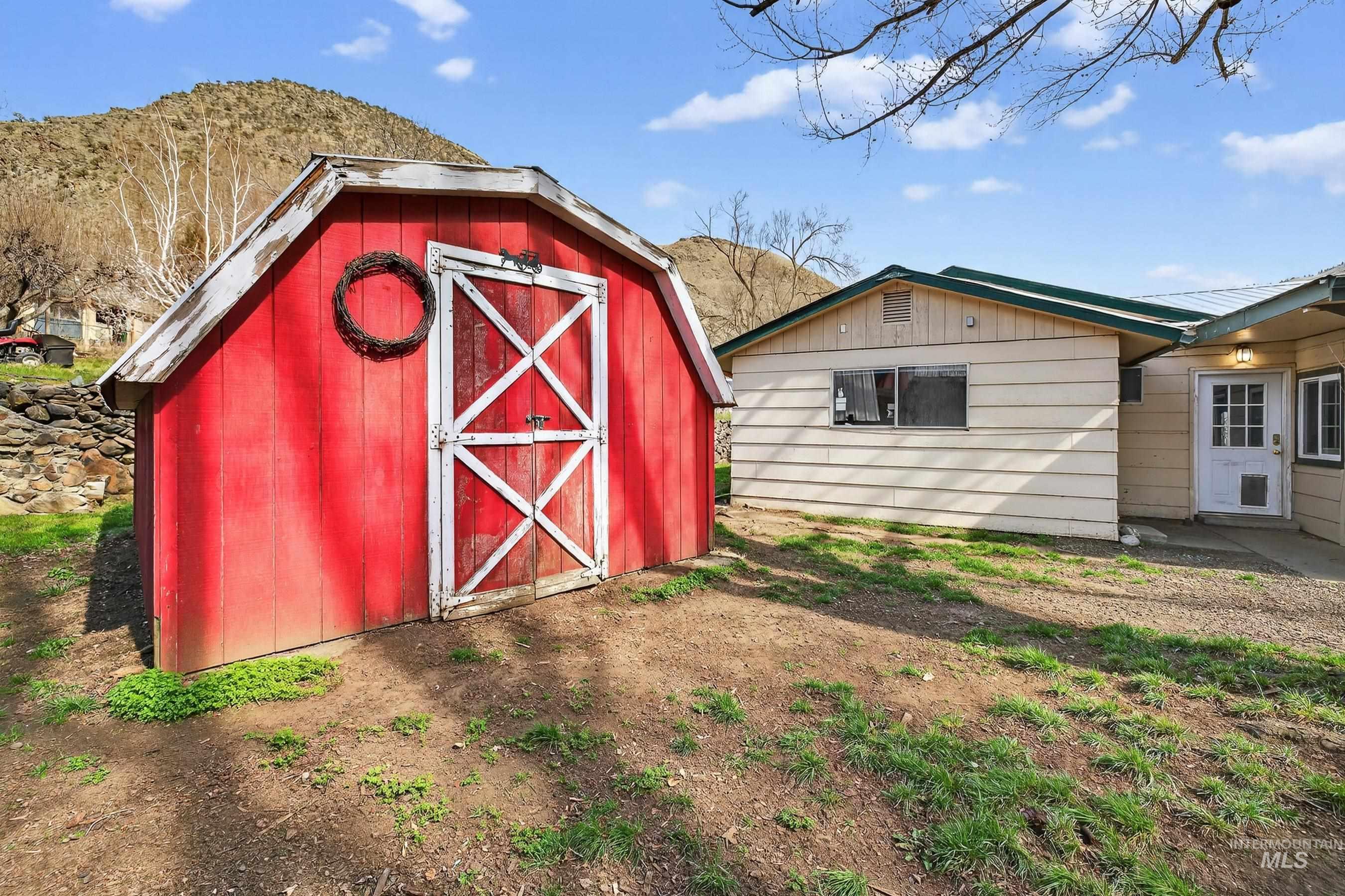 100 Park, Riggins, Idaho 83549, 3 Bedrooms, 2 Bathrooms, Residential For Sale, Price $439,000, 98979065