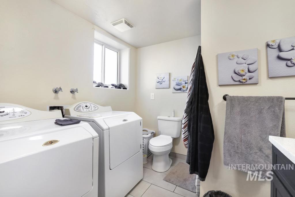 1532 Briarwood Lane, Twin Falls, Idaho 83301, 4 Bedrooms, 3 Bathrooms, Residential For Sale, Price $665,000, 98979069