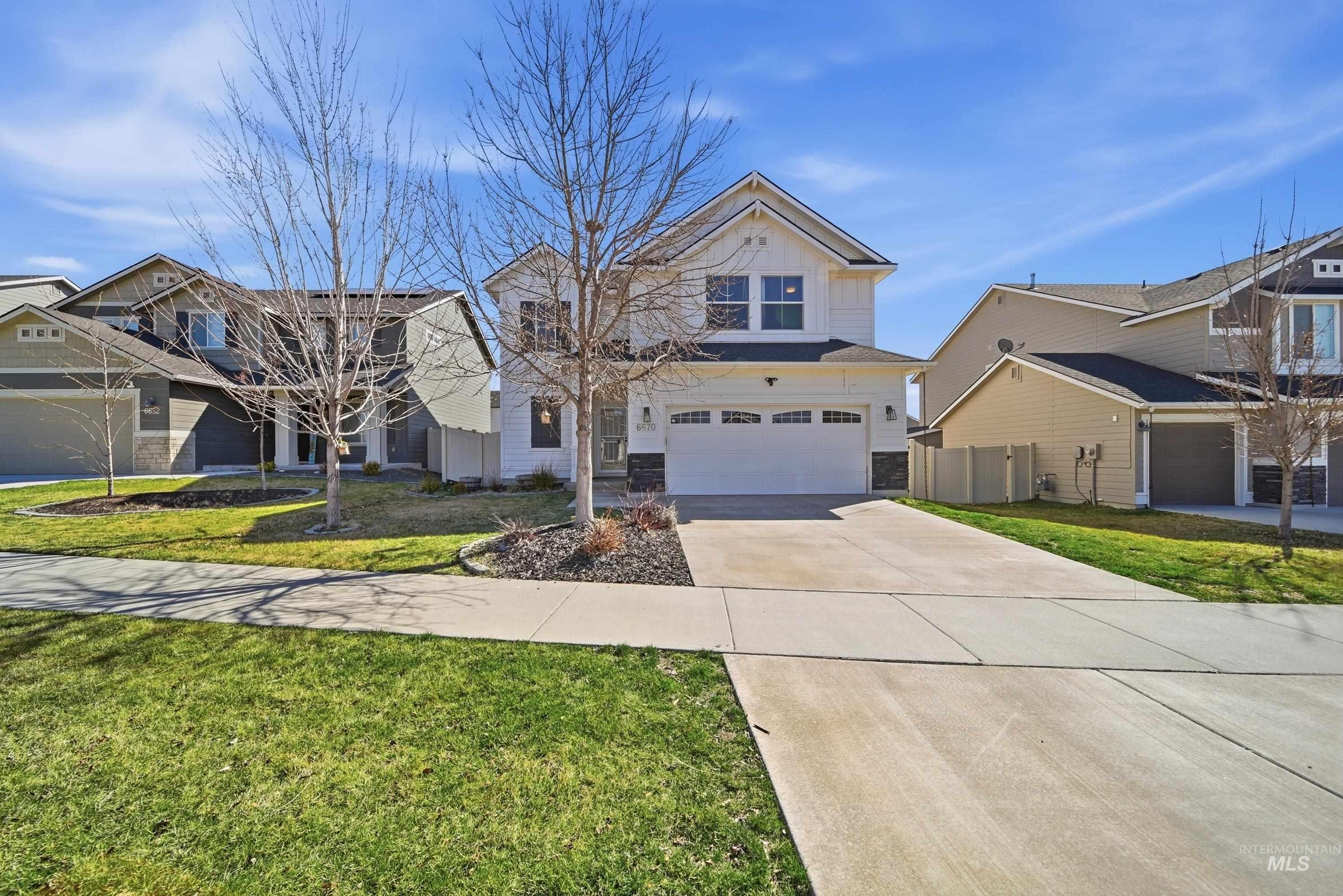 6670 S Birch Creek Ave, Meridian, Idaho 83642, 3 Bedrooms, 2.5 Bathrooms, Residential For Sale, Price $455,000, 98979070