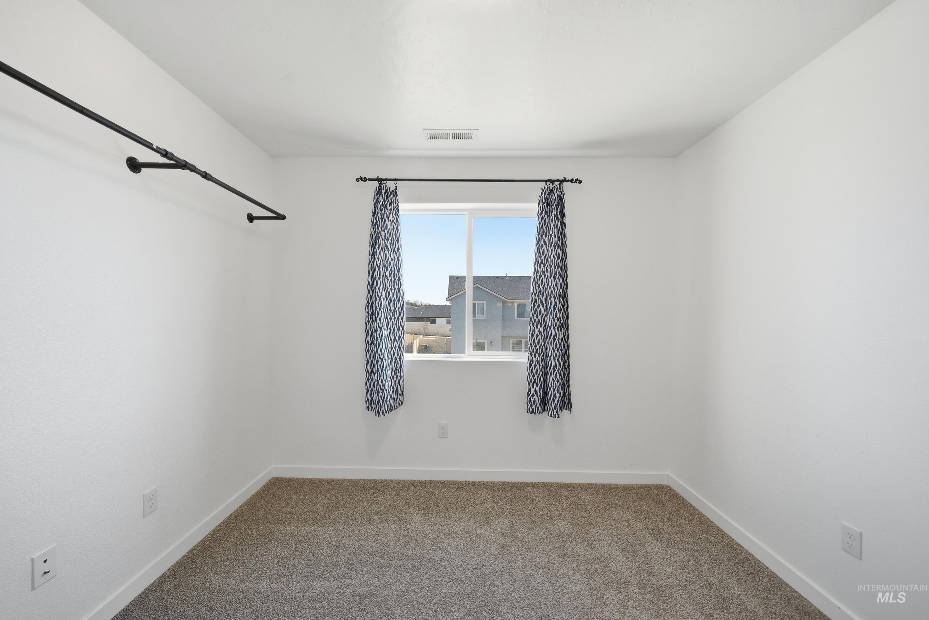 6670 S Birch Creek Ave, Meridian, Idaho 83642, 3 Bedrooms, 2.5 Bathrooms, Residential For Sale, Price $445,000,MLS 98979070