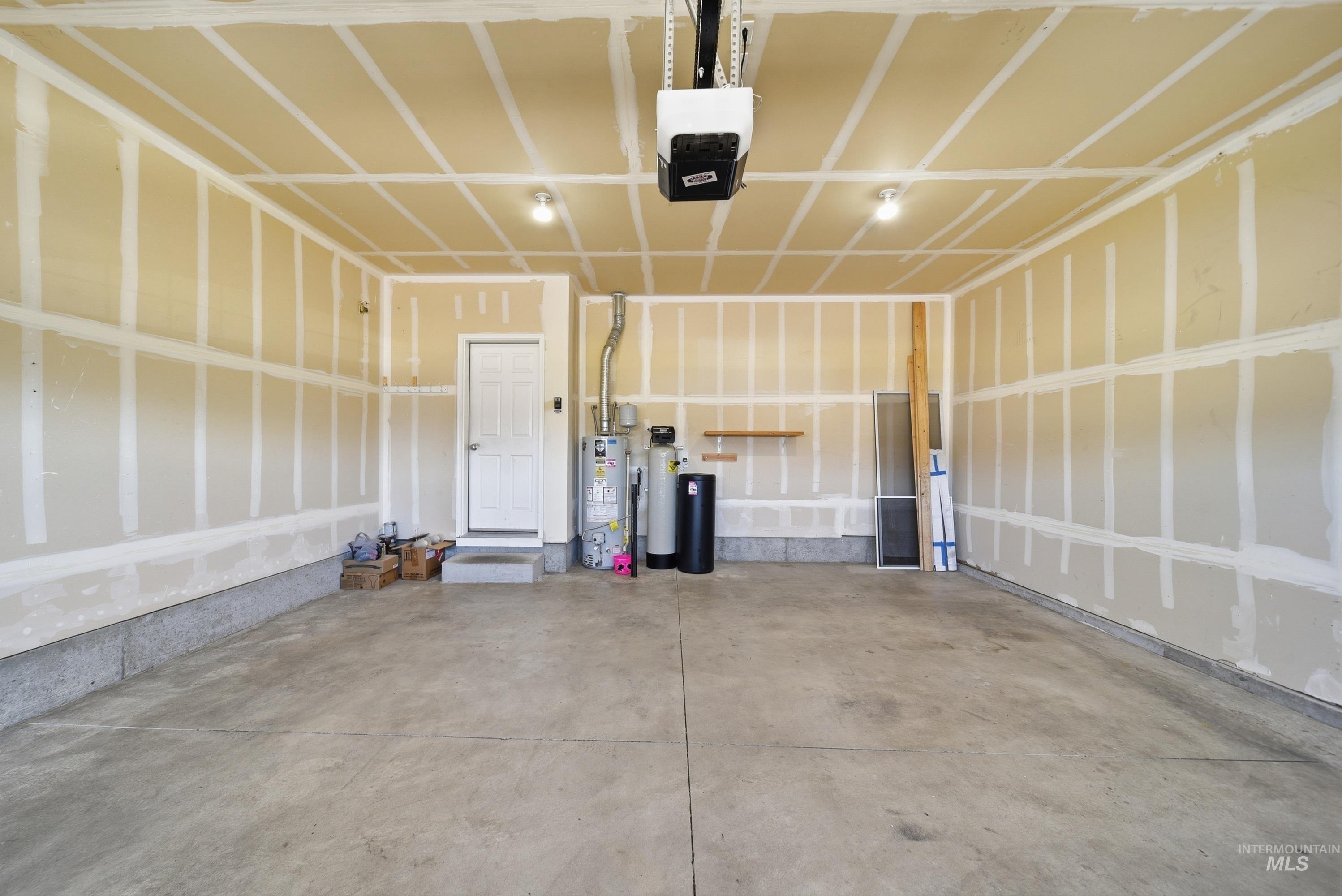 6670 S Birch Creek Ave, Meridian, Idaho 83642, 3 Bedrooms, 2.5 Bathrooms, Residential For Sale, Price $455,000, 98979070