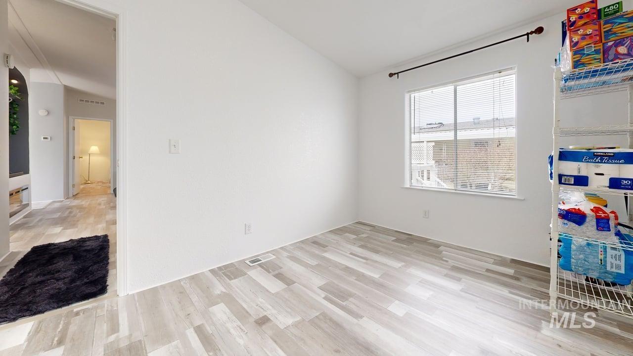 2115 6th Avenue, Clarkston, Washington 99403, 3 Bedrooms, 2 Bathrooms, Residential For Sale, Price $134,975, 98979072