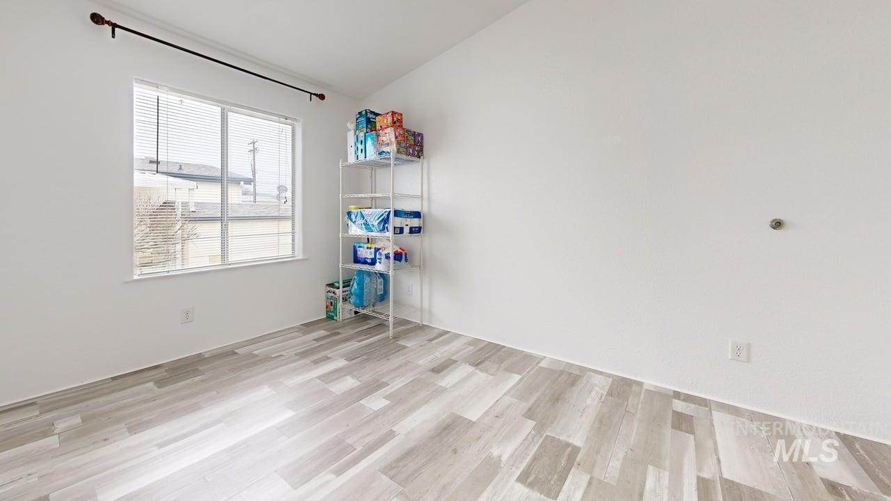 2115 6th Avenue, Clarkston, Washington 99403, 3 Bedrooms, 2 Bathrooms, Residential For Sale, Price $134,975, 98979072