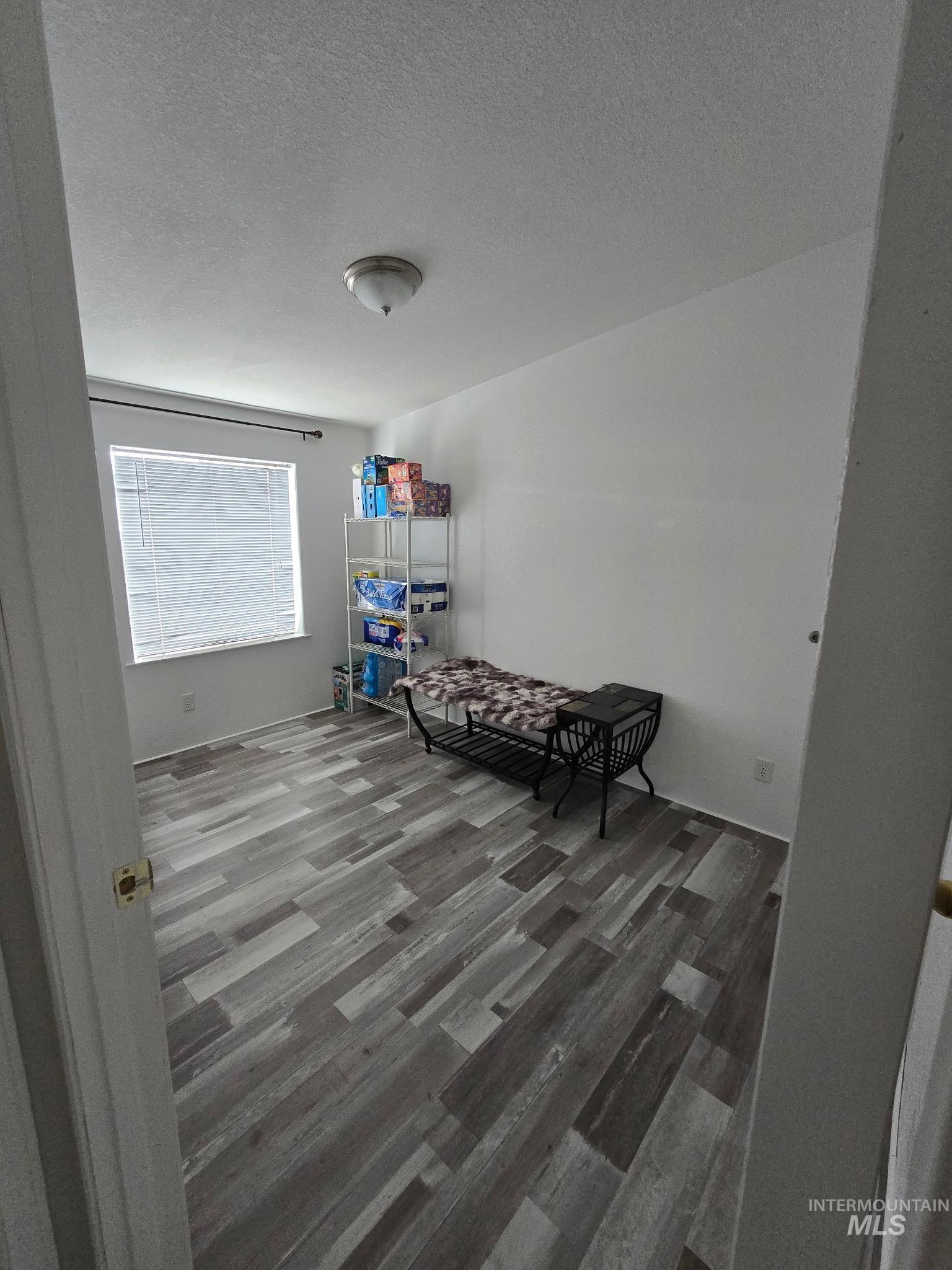 2115 6th Avenue, Clarkston, Washington 99403, 3 Bedrooms, 2 Bathrooms, Residential For Sale, Price $134,975,MLS 98979072