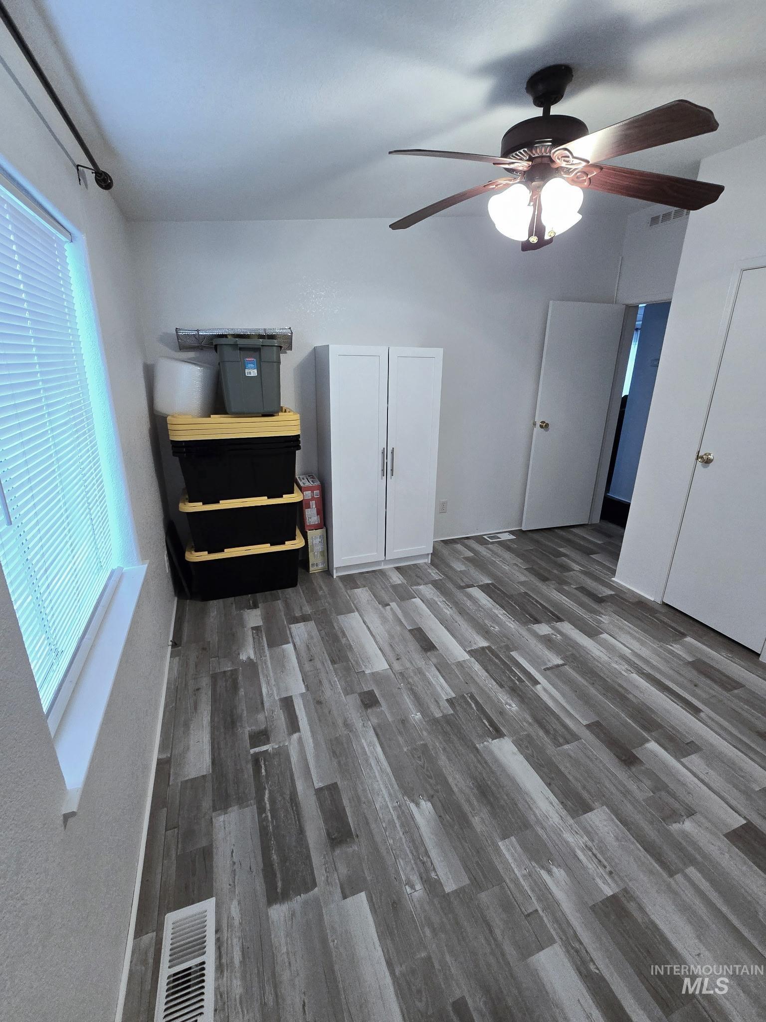 2115 6th Avenue, Clarkston, Washington 99403, 3 Bedrooms, 2 Bathrooms, Residential For Sale, Price $134,975,MLS 98979072