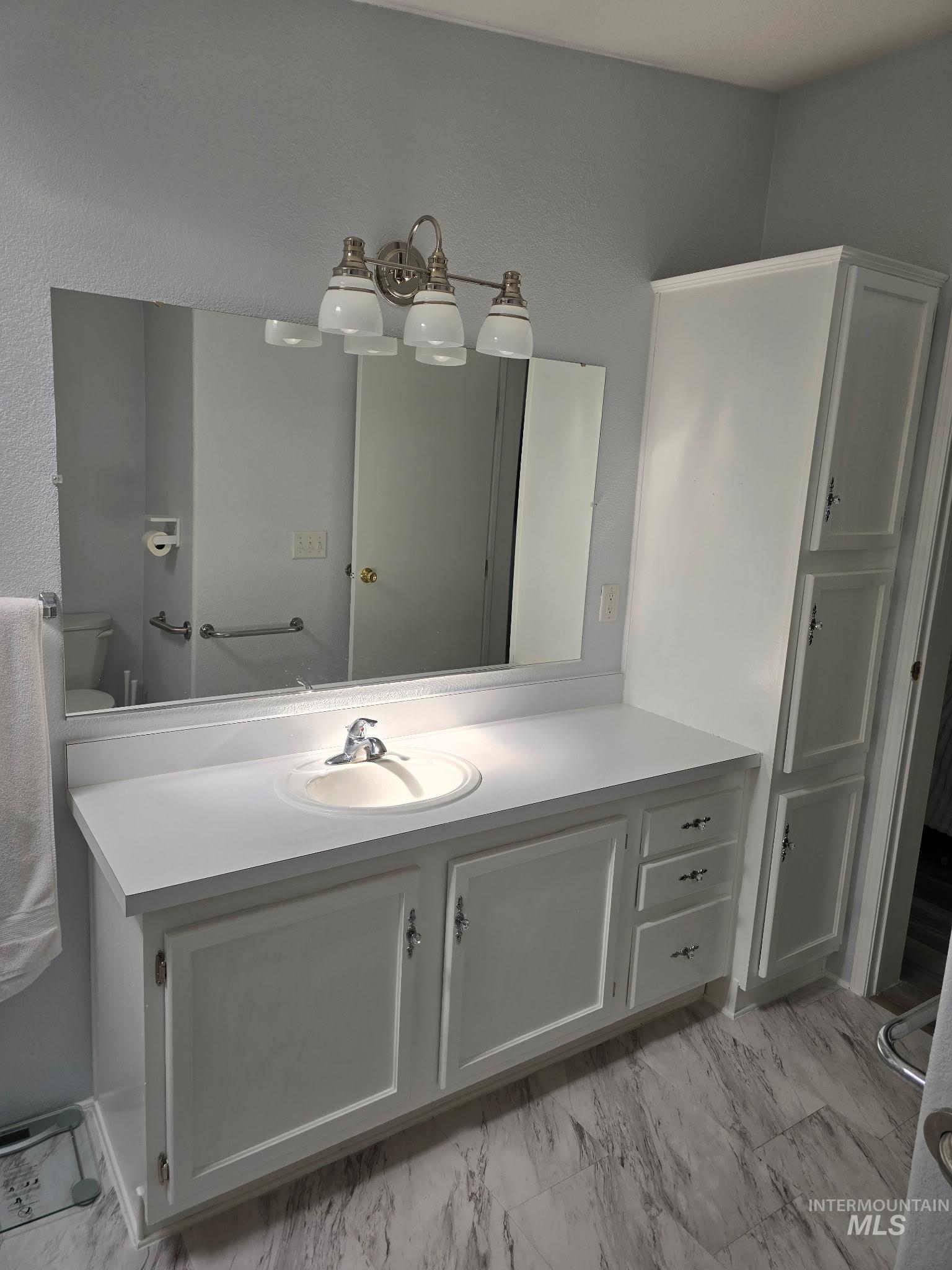 2115 6th Avenue, Clarkston, Washington 99403, 3 Bedrooms, 2 Bathrooms, Residential For Sale, Price $134,975,MLS 98979072