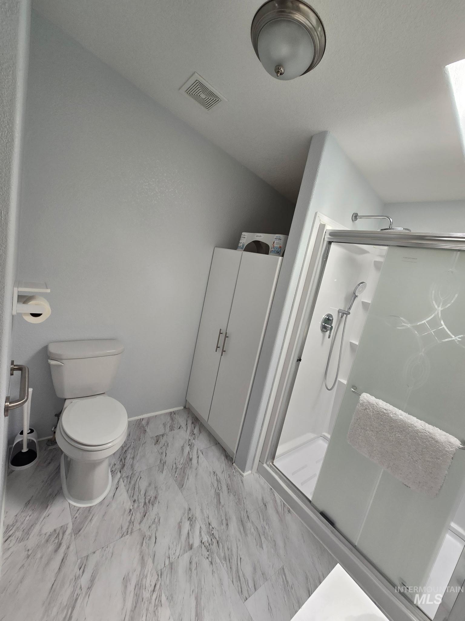 2115 6th Avenue, Clarkston, Washington 99403, 3 Bedrooms, 2 Bathrooms, Residential For Sale, Price $134,975,MLS 98979072