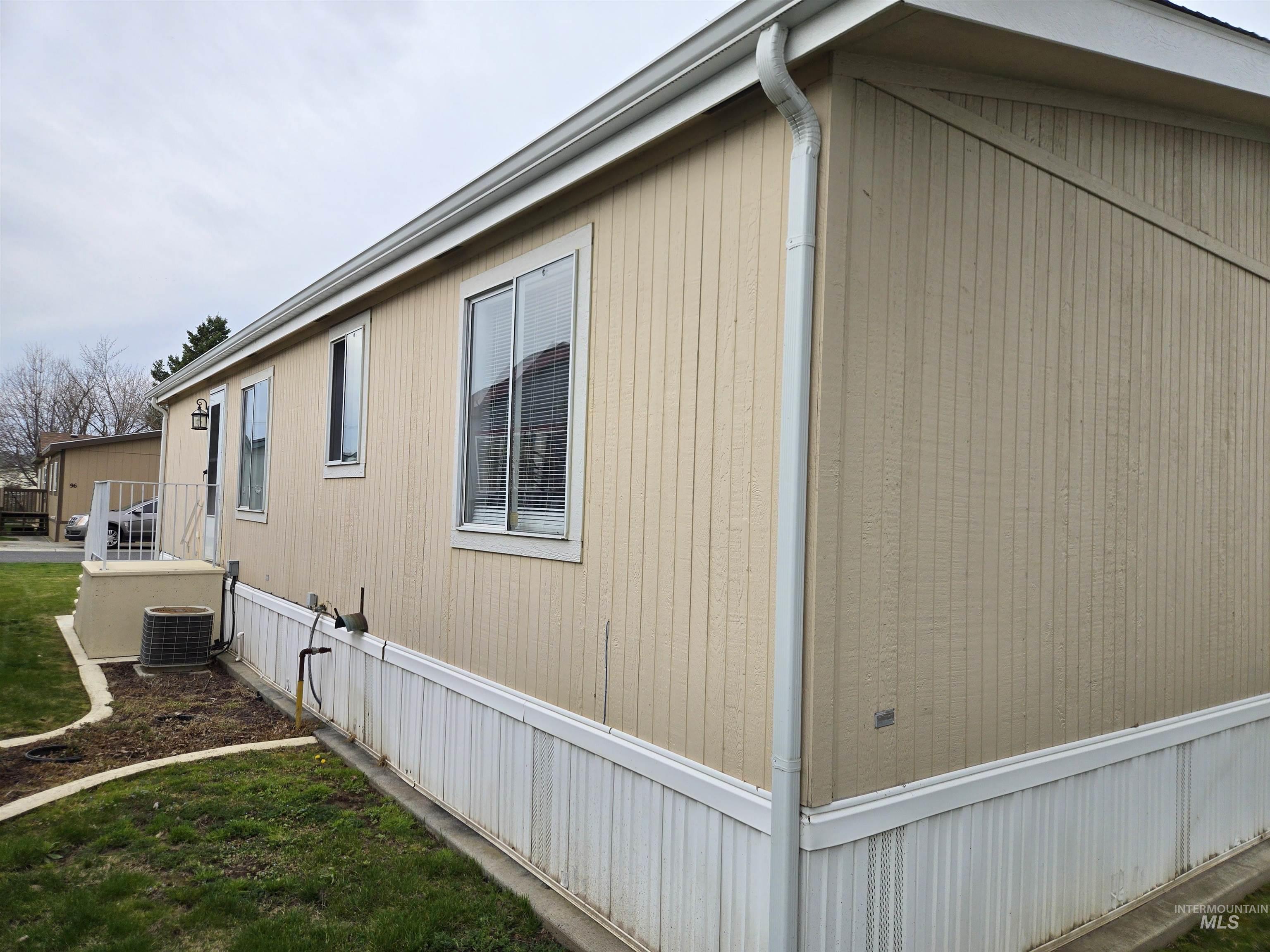 2115 6th Avenue, Clarkston, Washington 99403, 3 Bedrooms, 2 Bathrooms, Residential For Sale, Price $134,975, 98979072