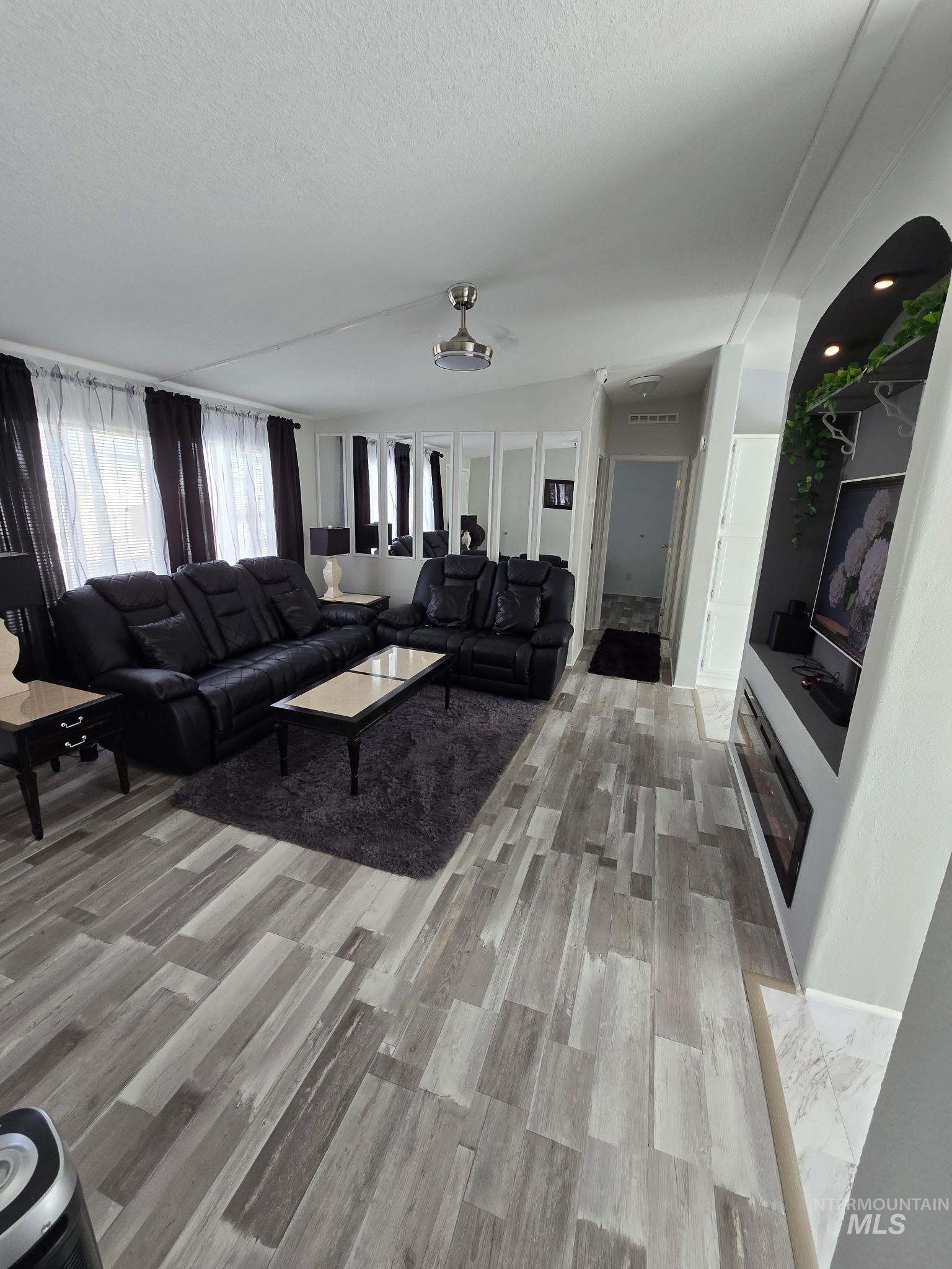 2115 6th Avenue, Clarkston, Washington 99403, 3 Bedrooms, 2 Bathrooms, Residential For Sale, Price $134,975,MLS 98979072