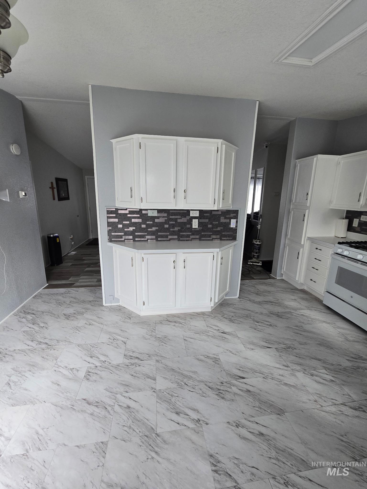 2115 6th Avenue, Clarkston, Washington 99403, 3 Bedrooms, 2 Bathrooms, Residential For Sale, Price $134,975,MLS 98979072