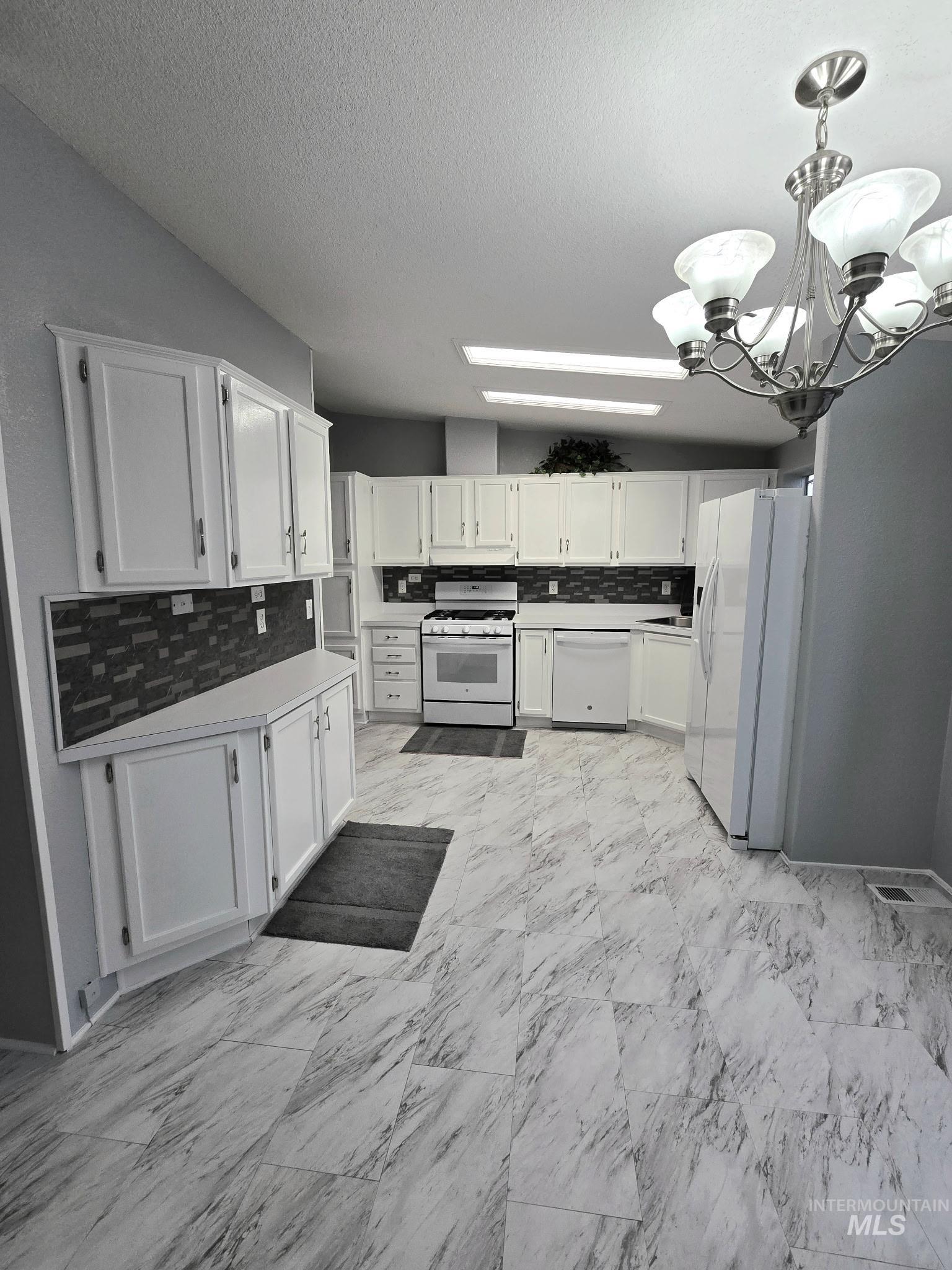 2115 6th Avenue, Clarkston, Washington 99403, 3 Bedrooms, 2 Bathrooms, Residential For Sale, Price $134,975,MLS 98979072