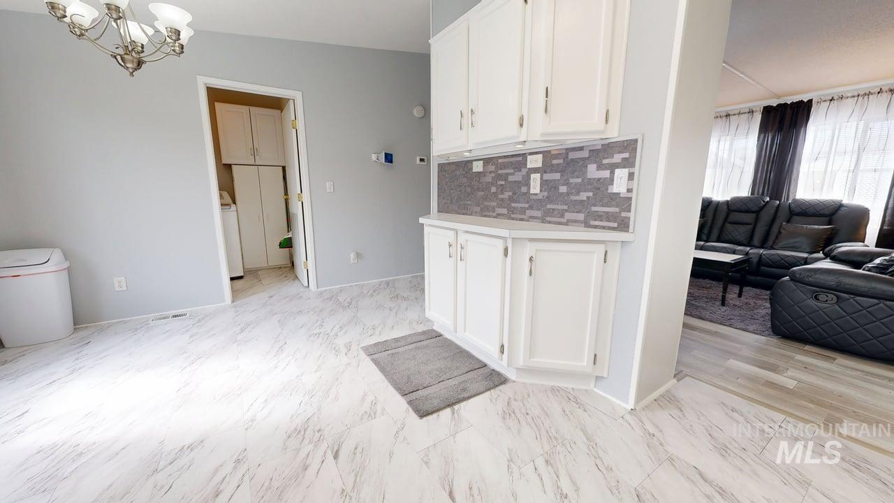 2115 6th Avenue, Clarkston, Washington 99403, 3 Bedrooms, 2 Bathrooms, Residential For Sale, Price $134,975, 98979072