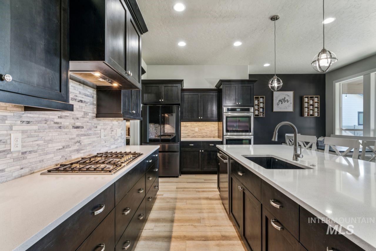 11095 Red Mountain Street, Caldwell, Idaho 83605, 3 Bedrooms, 2 Bathrooms, Residential For Sale, Price $575,000, 98979074