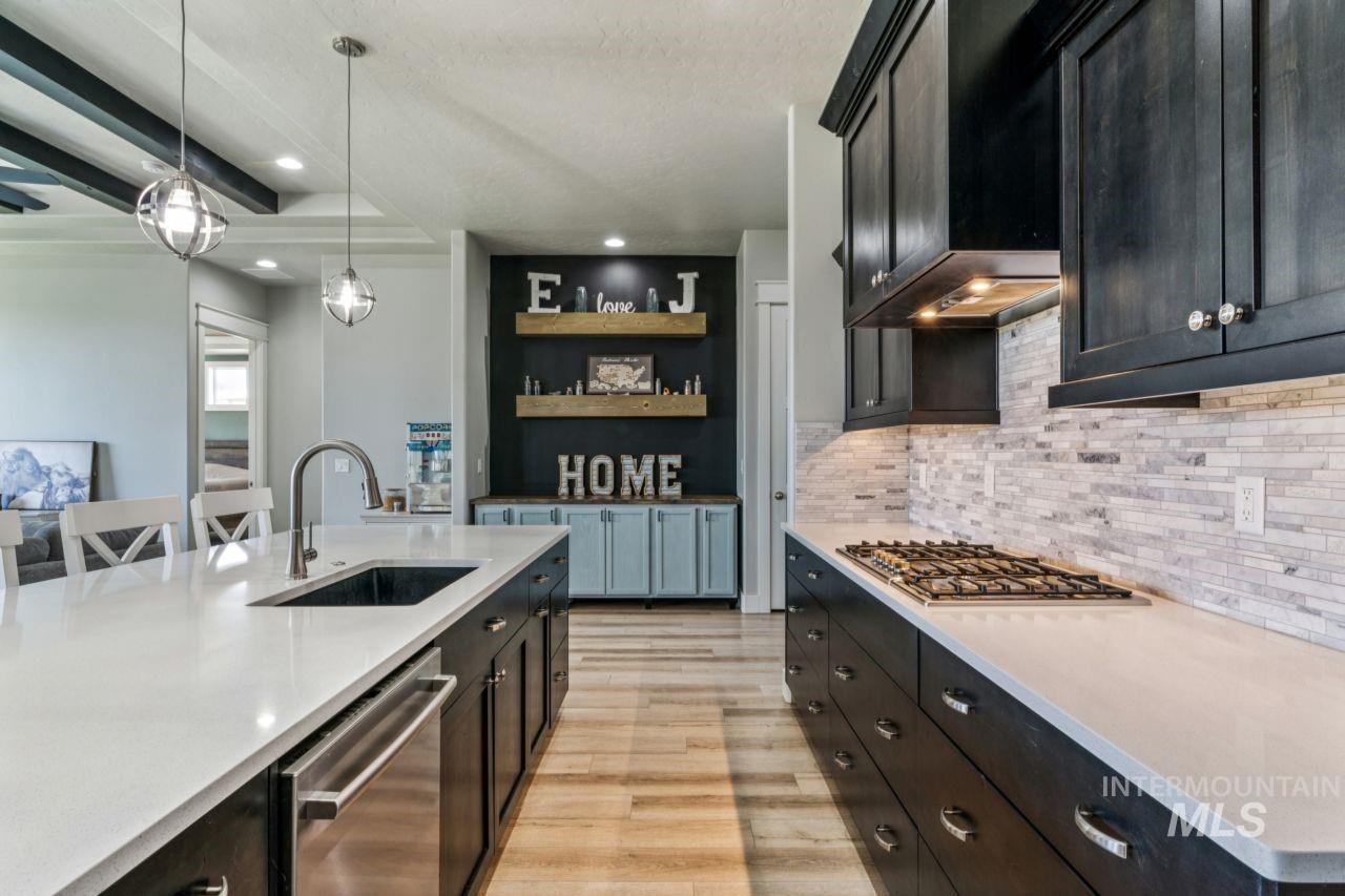 11095 Red Mountain Street, Caldwell, Idaho 83605, 3 Bedrooms, 2 Bathrooms, Residential For Sale, Price $575,000, 98979074