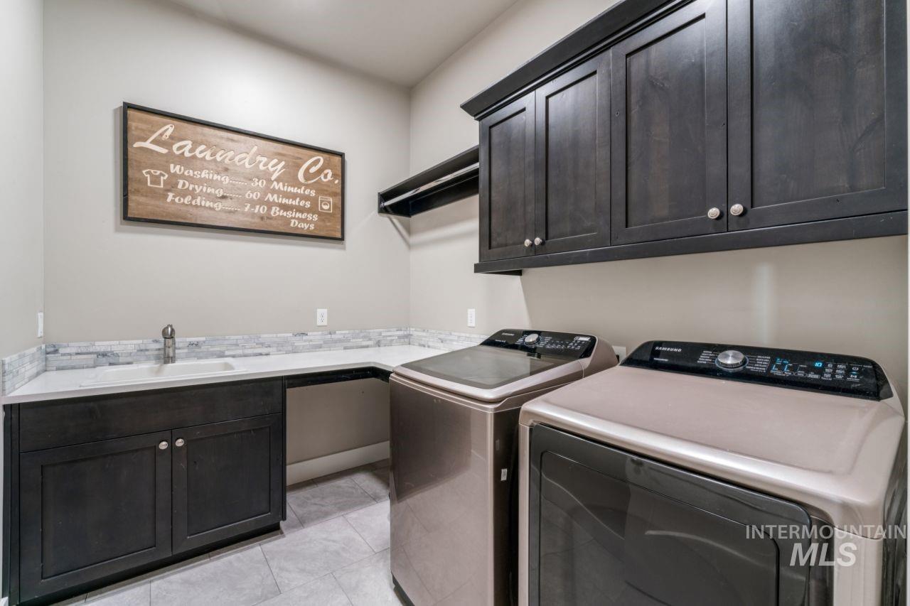 11095 Red Mountain Street, Caldwell, Idaho 83605, 3 Bedrooms, 2 Bathrooms, Residential For Sale, Price $575,000, 98979074