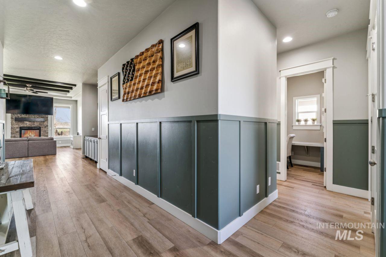 11095 Red Mountain Street, Caldwell, Idaho 83605, 3 Bedrooms, 2 Bathrooms, Residential For Sale, Price $575,000, 98979074