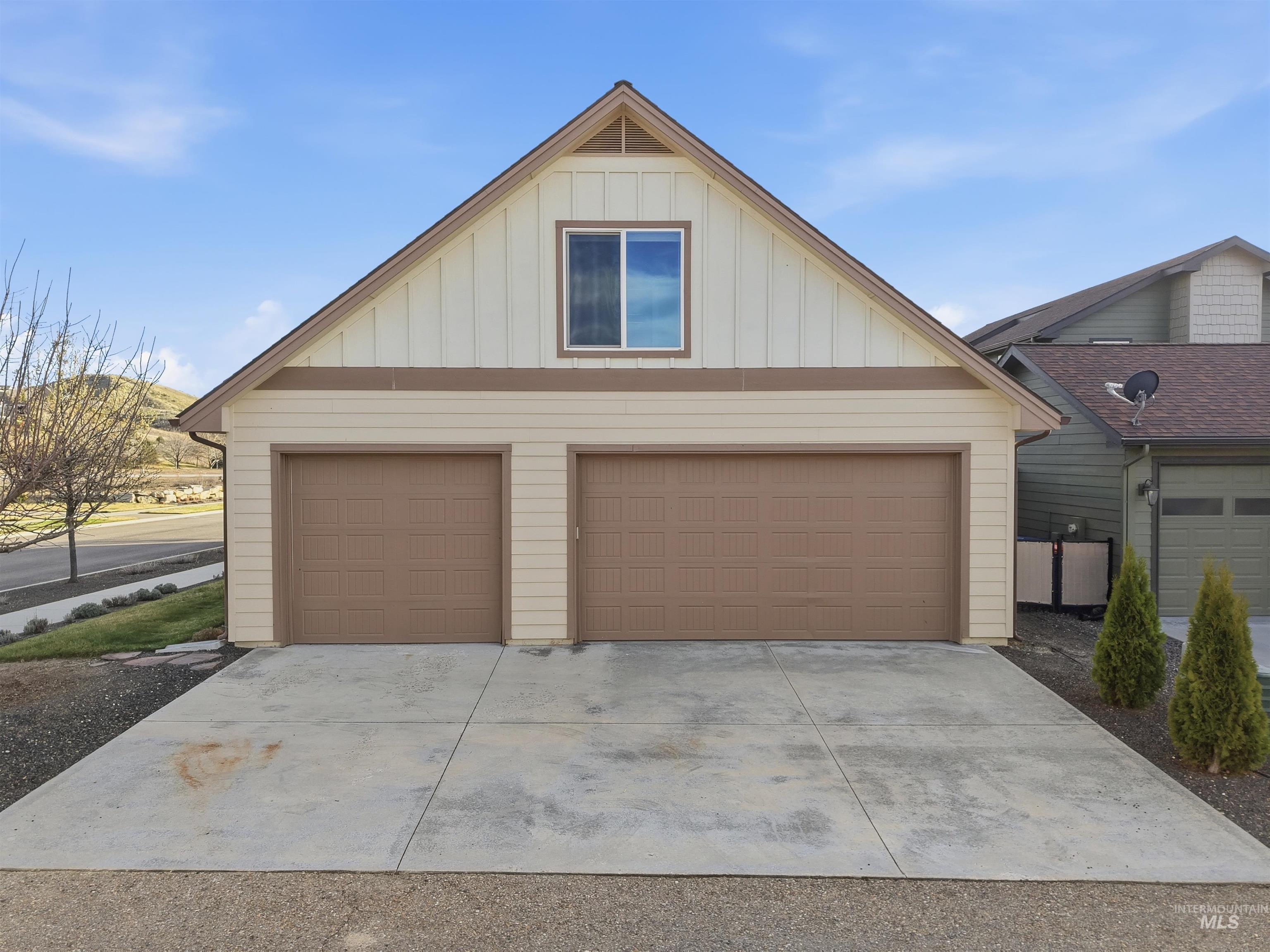 5824 W Tantallon St, Boise, Idaho 83714, 3 Bedrooms, 3 Bathrooms, Residential For Sale, Price $522,500,MLS 98979076
