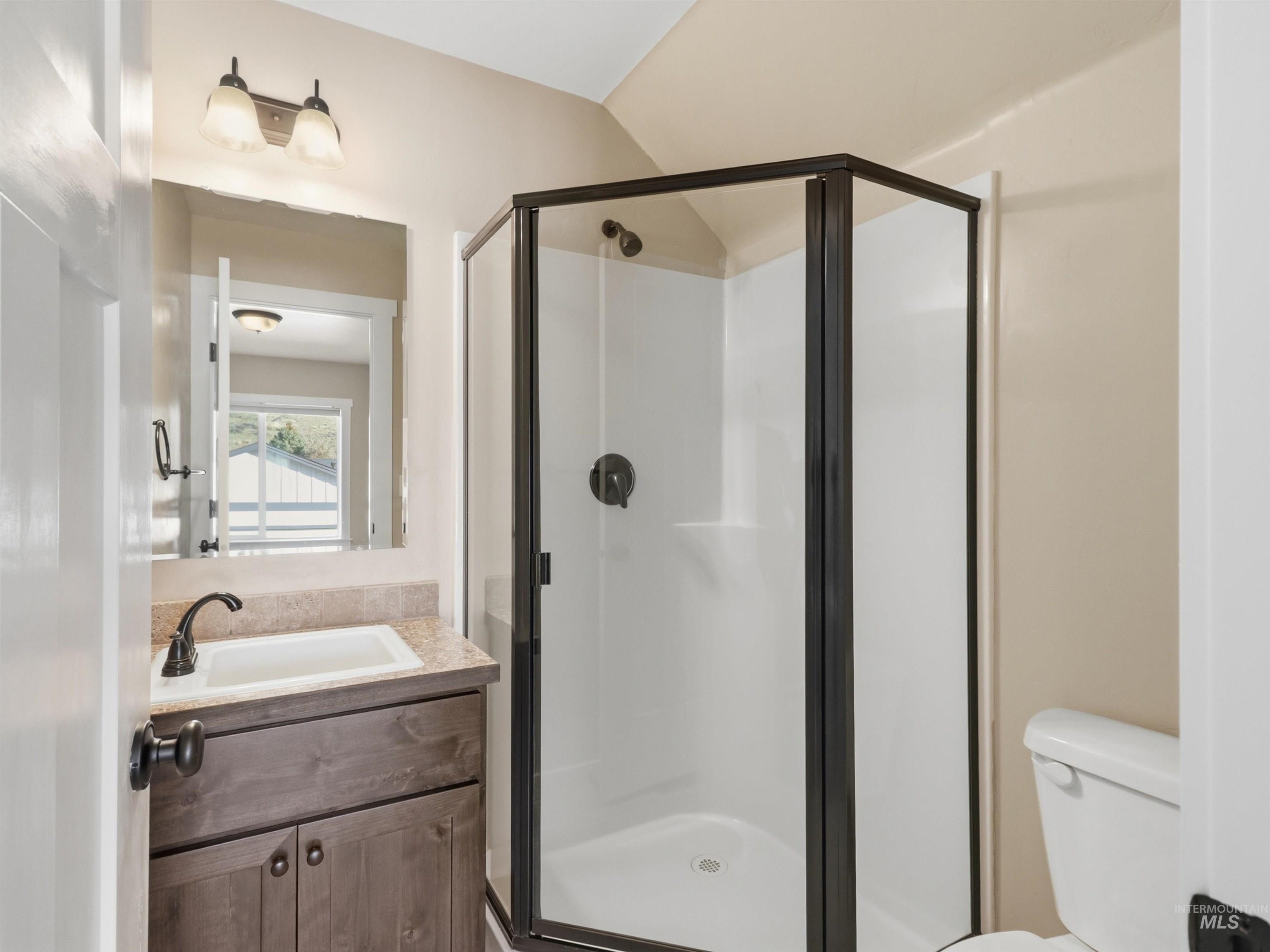 5824 W Tantallon St, Boise, Idaho 83714, 3 Bedrooms, 3 Bathrooms, Residential For Sale, Price $525,000, 98979076