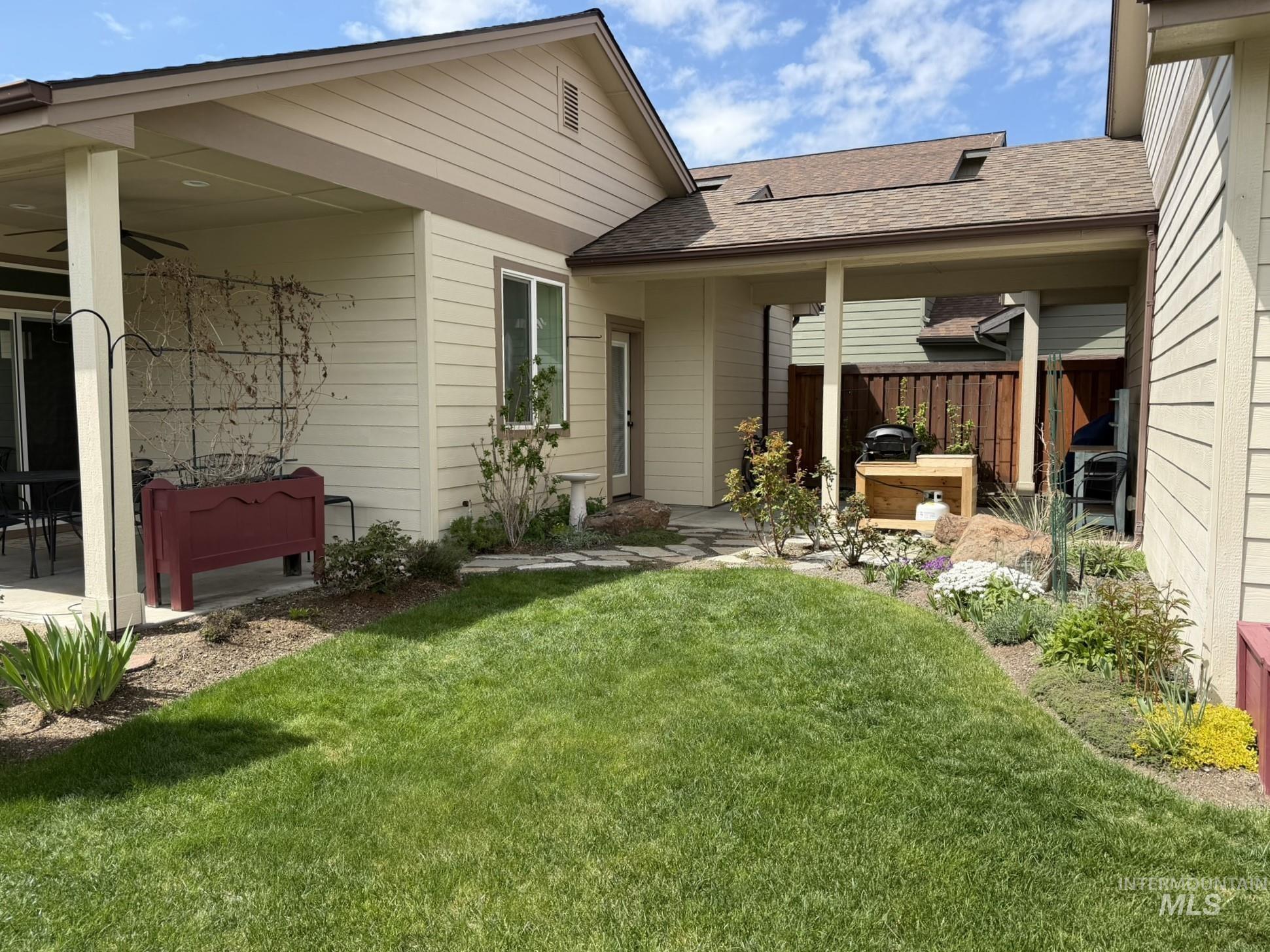 5824 W Tantallon St, Boise, Idaho 83714, 3 Bedrooms, 3 Bathrooms, Residential For Sale, Price $522,500,MLS 98979076