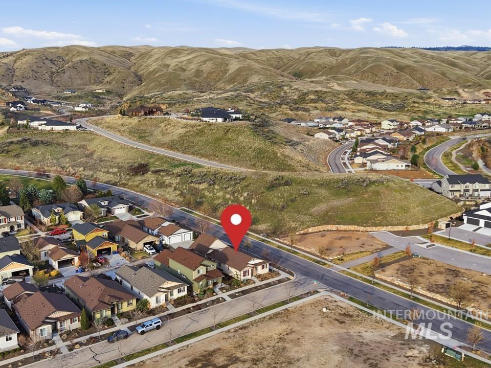 5824 W Tantallon St, Boise, Idaho 83714, 3 Bedrooms, 3 Bathrooms, Residential For Sale, Price $522,500,MLS 98979076