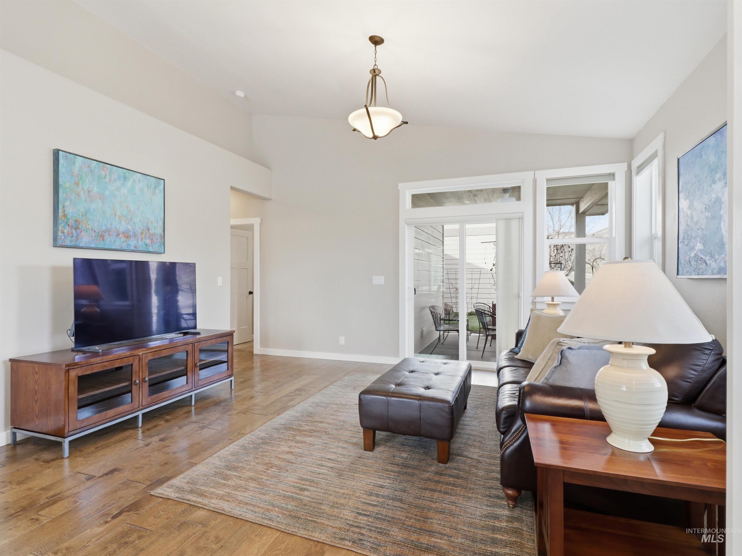 5824 W Tantallon St, Boise, Idaho 83714, 3 Bedrooms, 3 Bathrooms, Residential For Sale, Price $525,000, 98979076