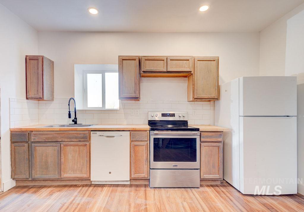 6354 E Panorama Dr, Idaho Falls, Idaho 83401, 4 Bedrooms, 3 Bathrooms, Residential For Sale, Price $538,000,MLS 98979078