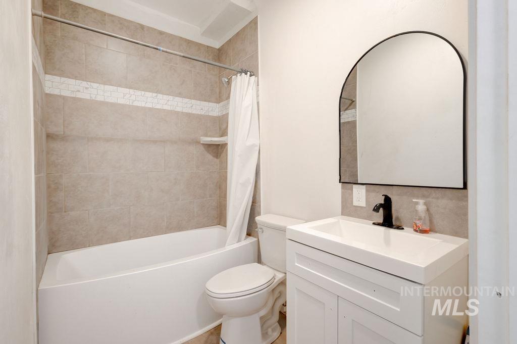 6354 E Panorama Dr, Idaho Falls, Idaho 83401, 4 Bedrooms, 3 Bathrooms, Residential For Sale, Price $538,000,MLS 98979078