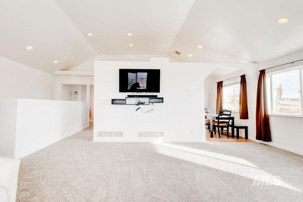 6354 E Panorama Dr, Idaho Falls, Idaho 83401, 4 Bedrooms, 3 Bathrooms, Residential For Sale, Price $538,000,MLS 98979078