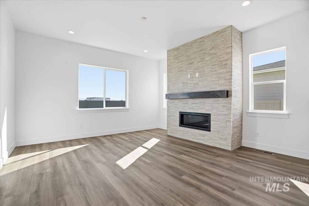 2208 N Kenora Ave, Star, Idaho 83669, 3 Bedrooms, 2.5 Bathrooms, Residential For Sale, Price $744,990, 98979079