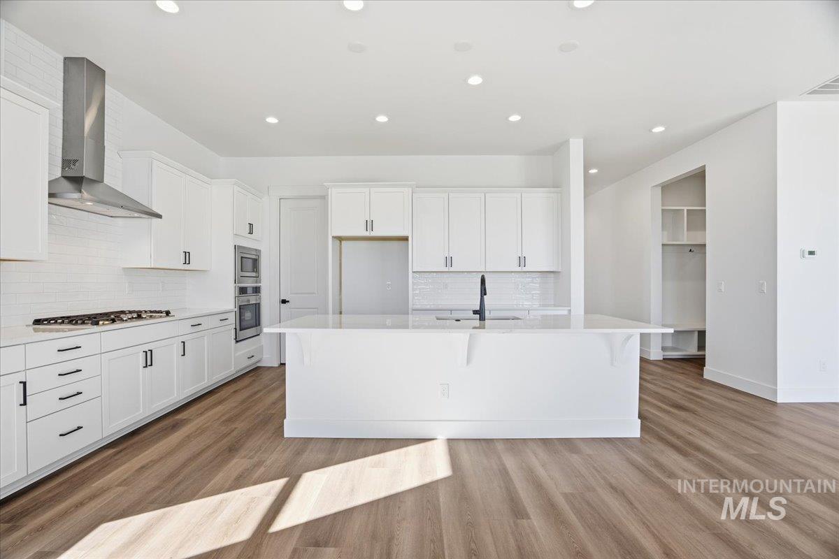 2208 N Kenora Ave, Star, Idaho 83669, 3 Bedrooms, 2.5 Bathrooms, Residential For Sale, Price $744,990, 98979079