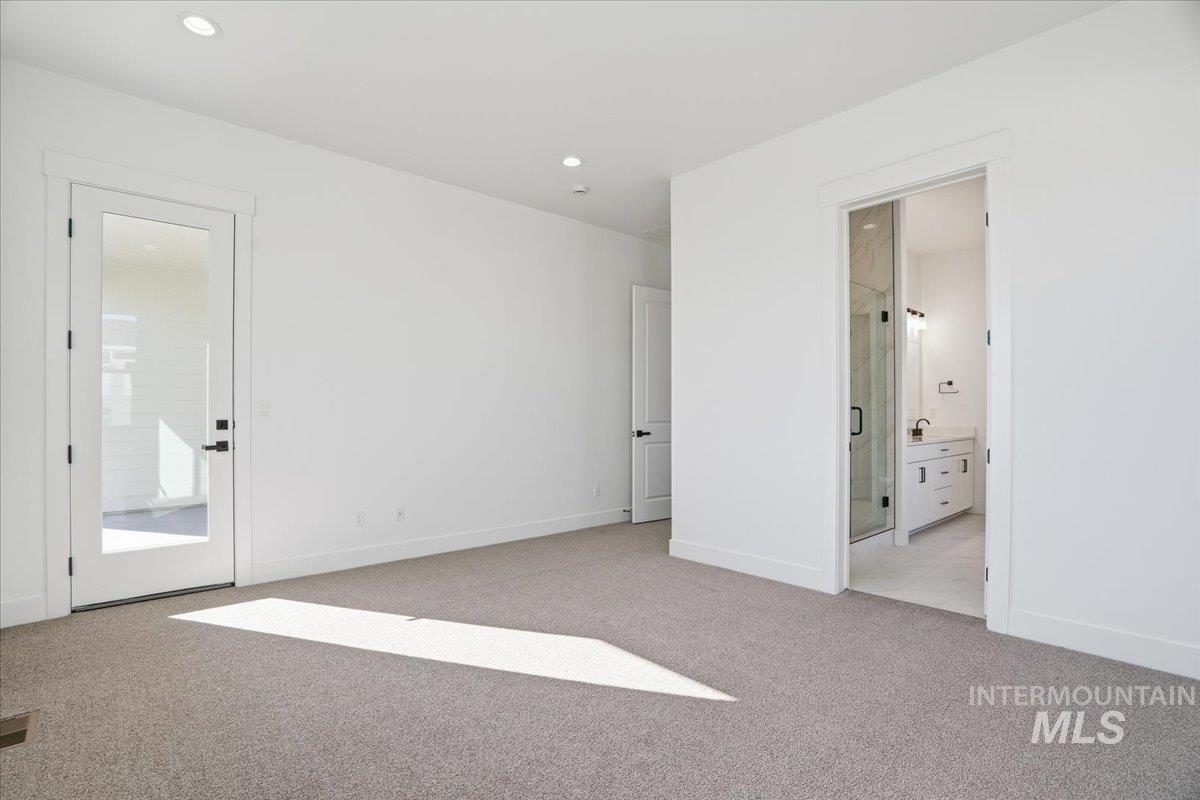 2208 N Kenora Ave, Star, Idaho 83669, 3 Bedrooms, 2.5 Bathrooms, Residential For Sale, Price $744,990, 98979079